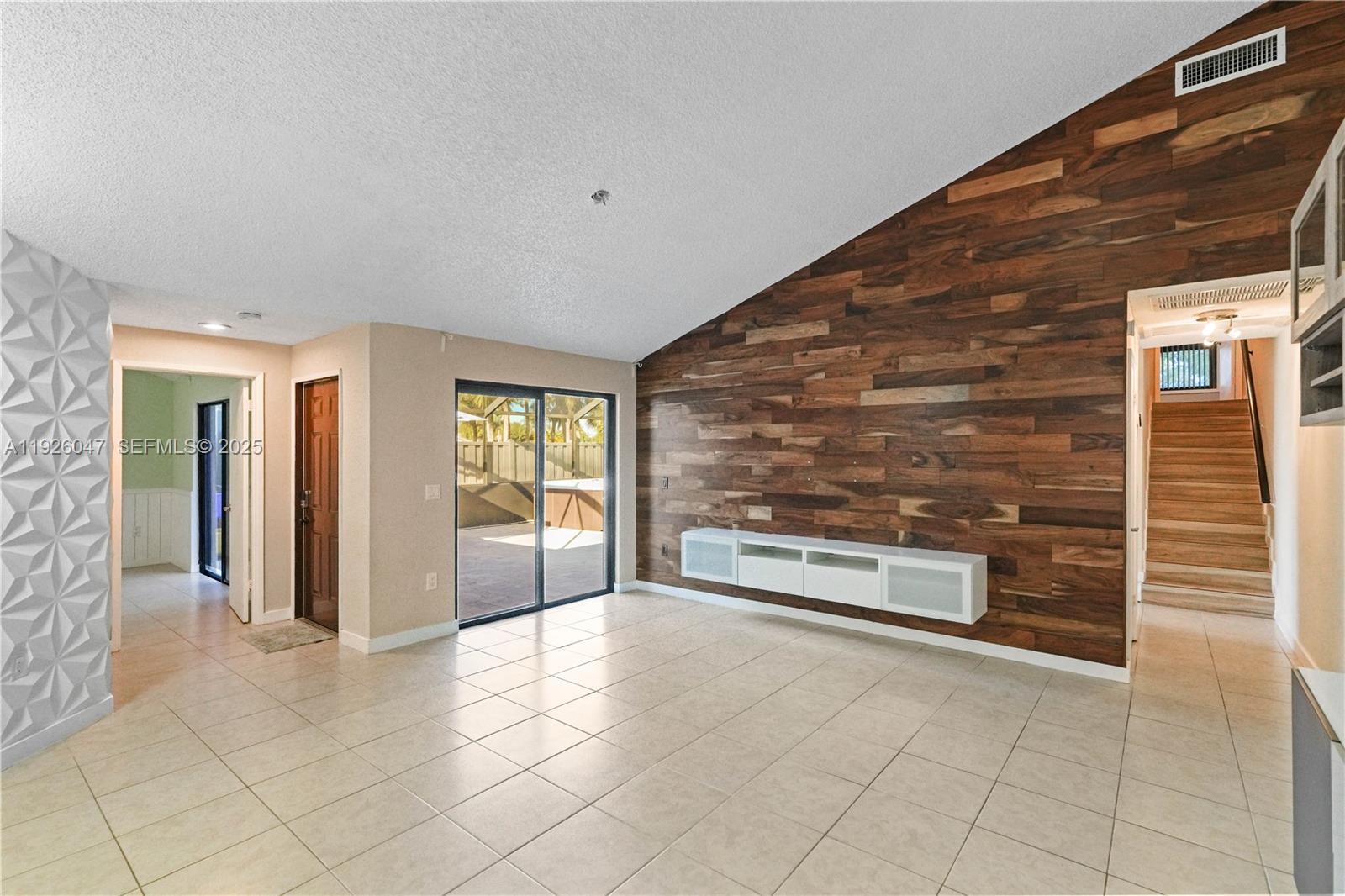 9568 Boca Gdns Pkwy #B Boca Raton, FL 33496