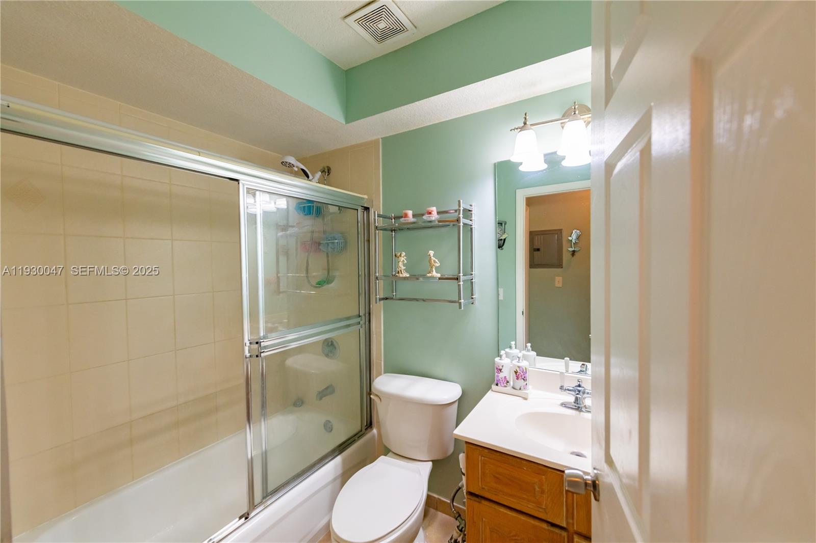 63 NW 17th Pl #6 Miami, FL 33125