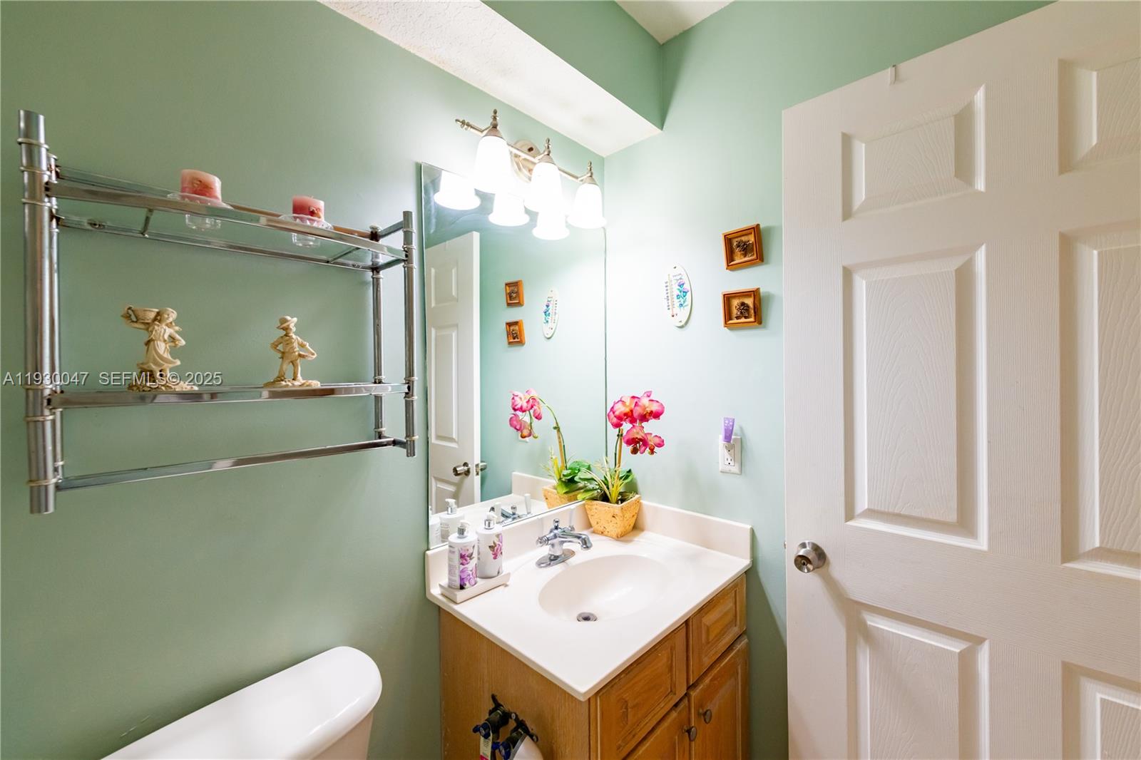 63 NW 17th Pl #6 Miami, FL 33125