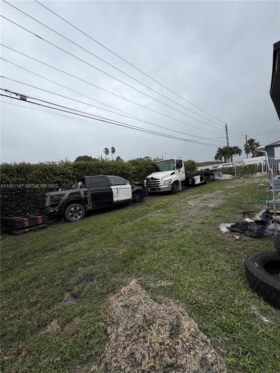 7200 SW 22nd St Miami, FL 33155