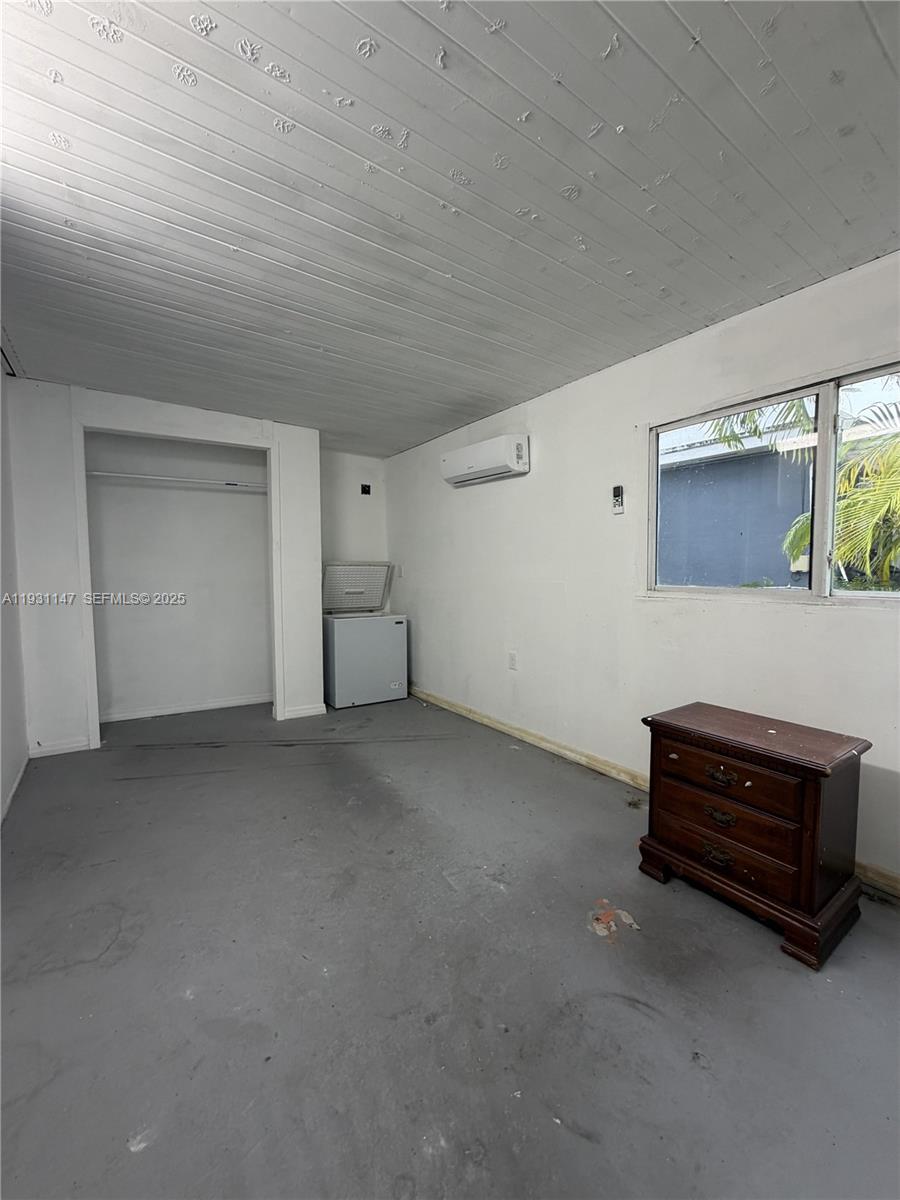 7200 SW 22nd St Miami, FL 33155