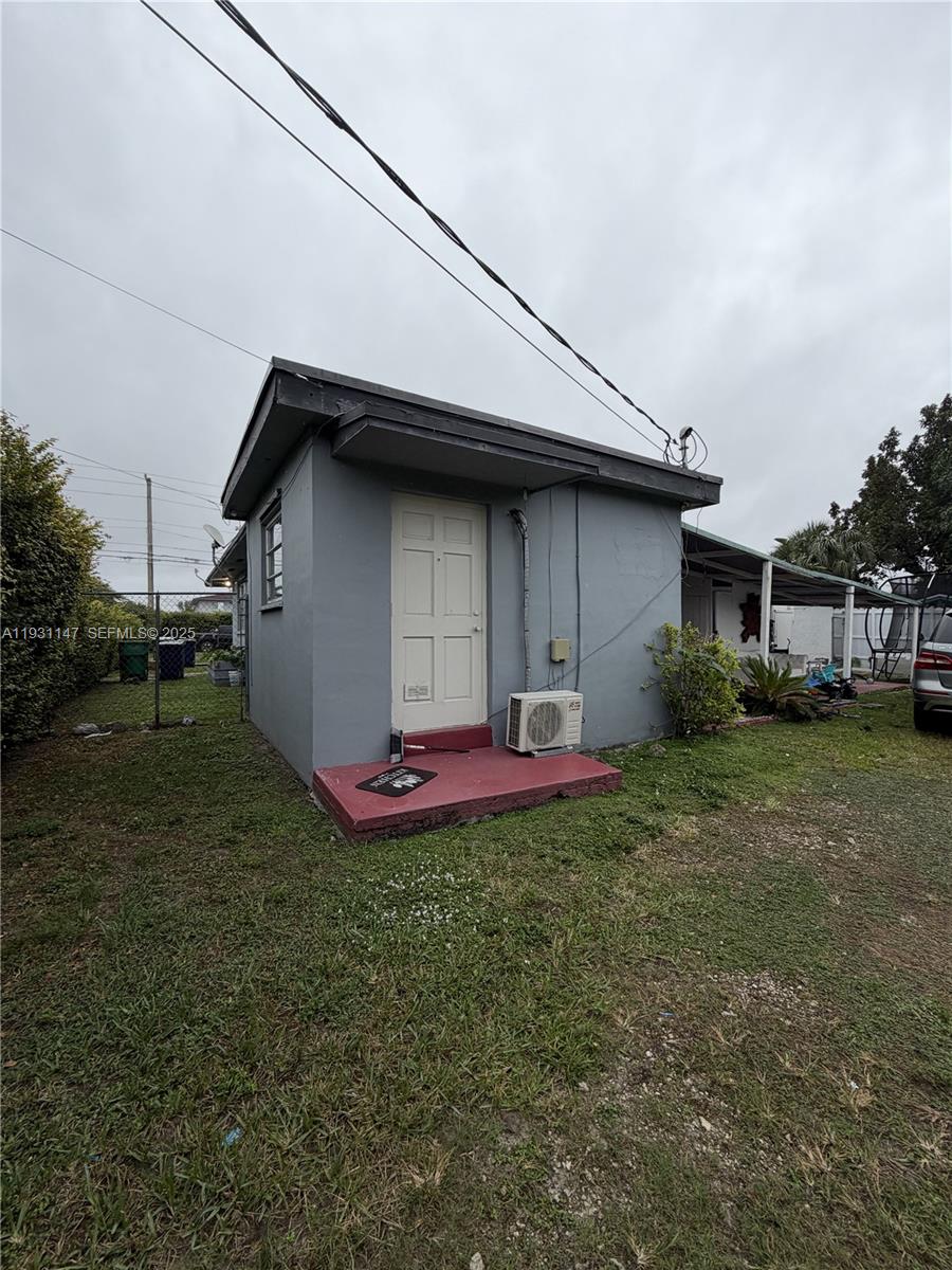 7200 SW 22nd St Miami, FL 33155