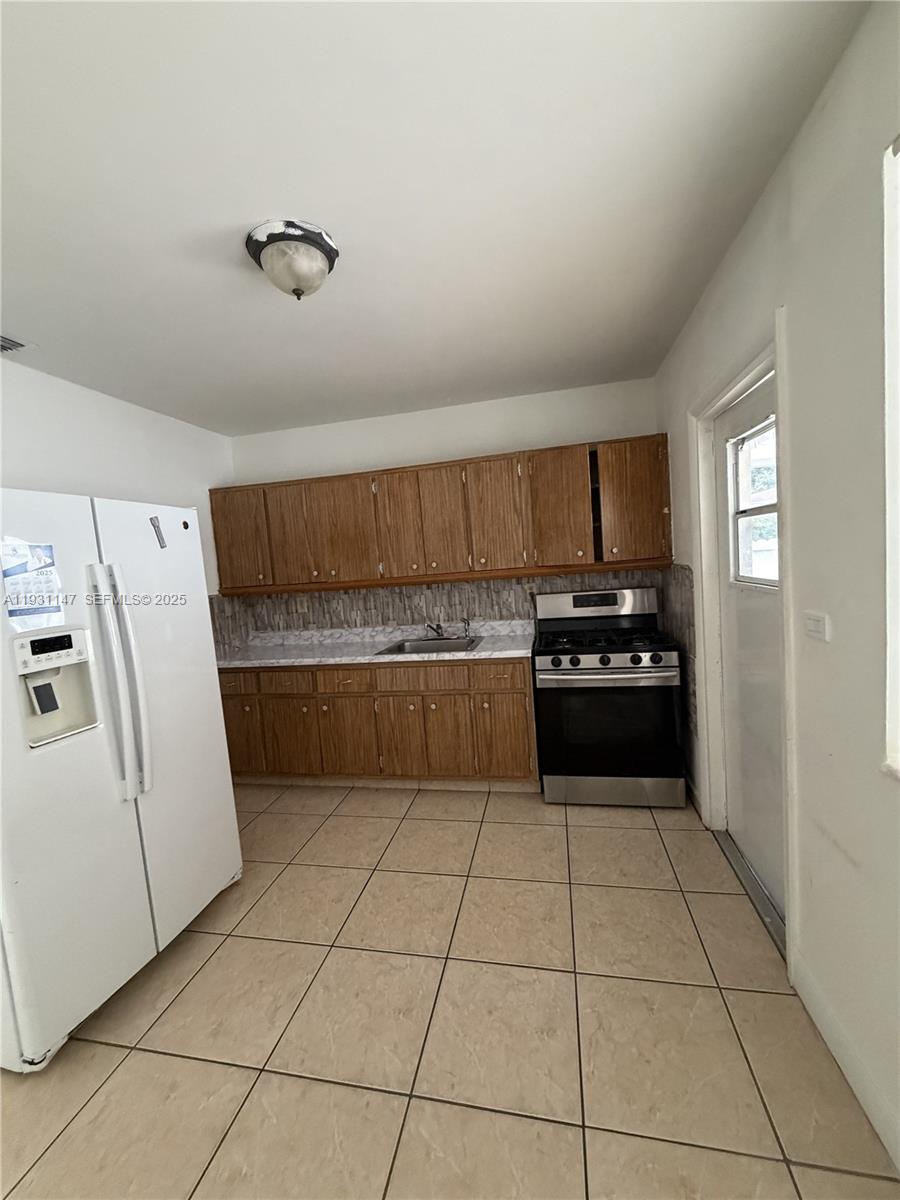 7200 SW 22nd St Miami, FL 33155