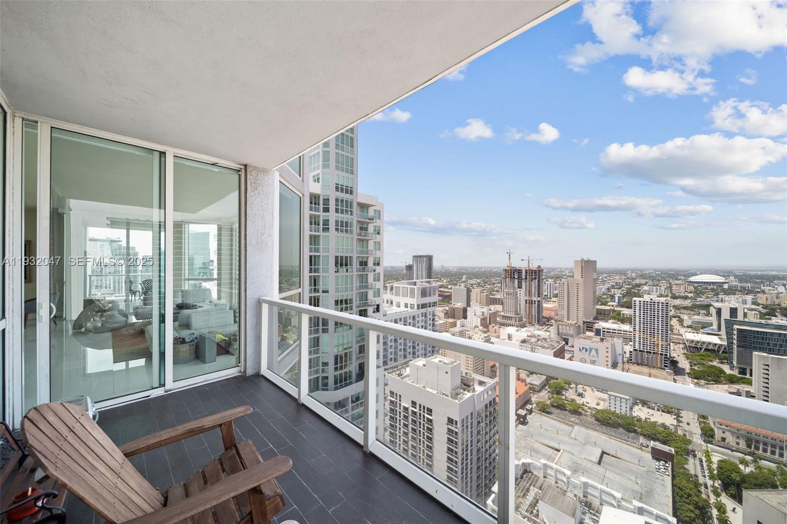 image Vizcayne North11