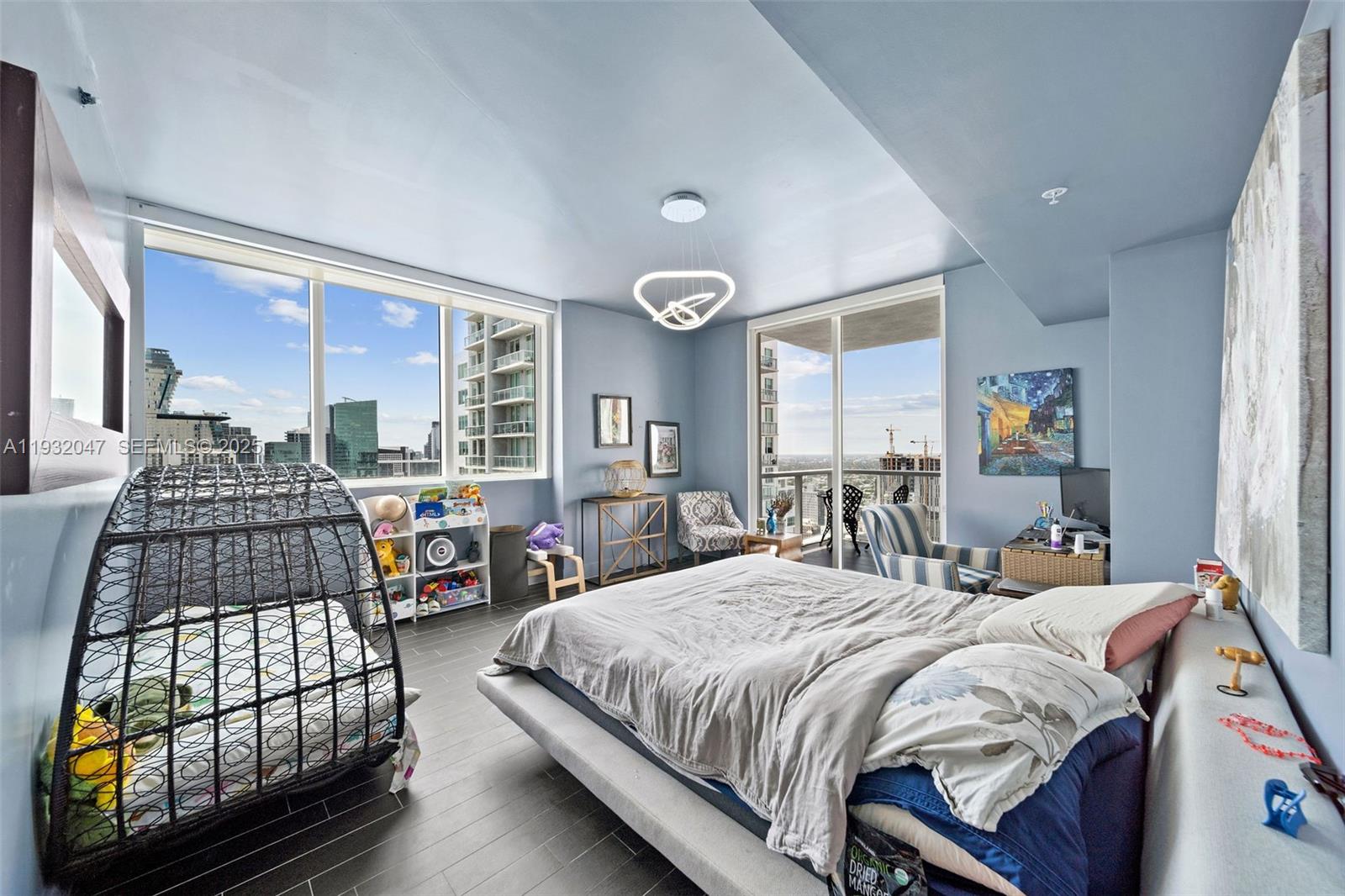 image Vizcayne North24