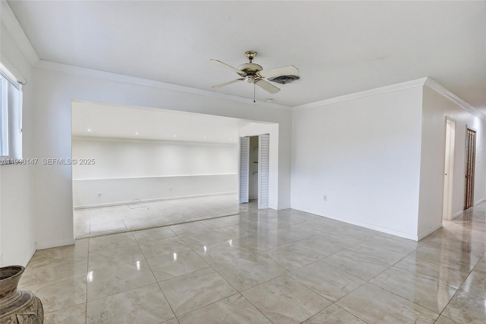 2500 NE 209th Ter Miami, FL 33180