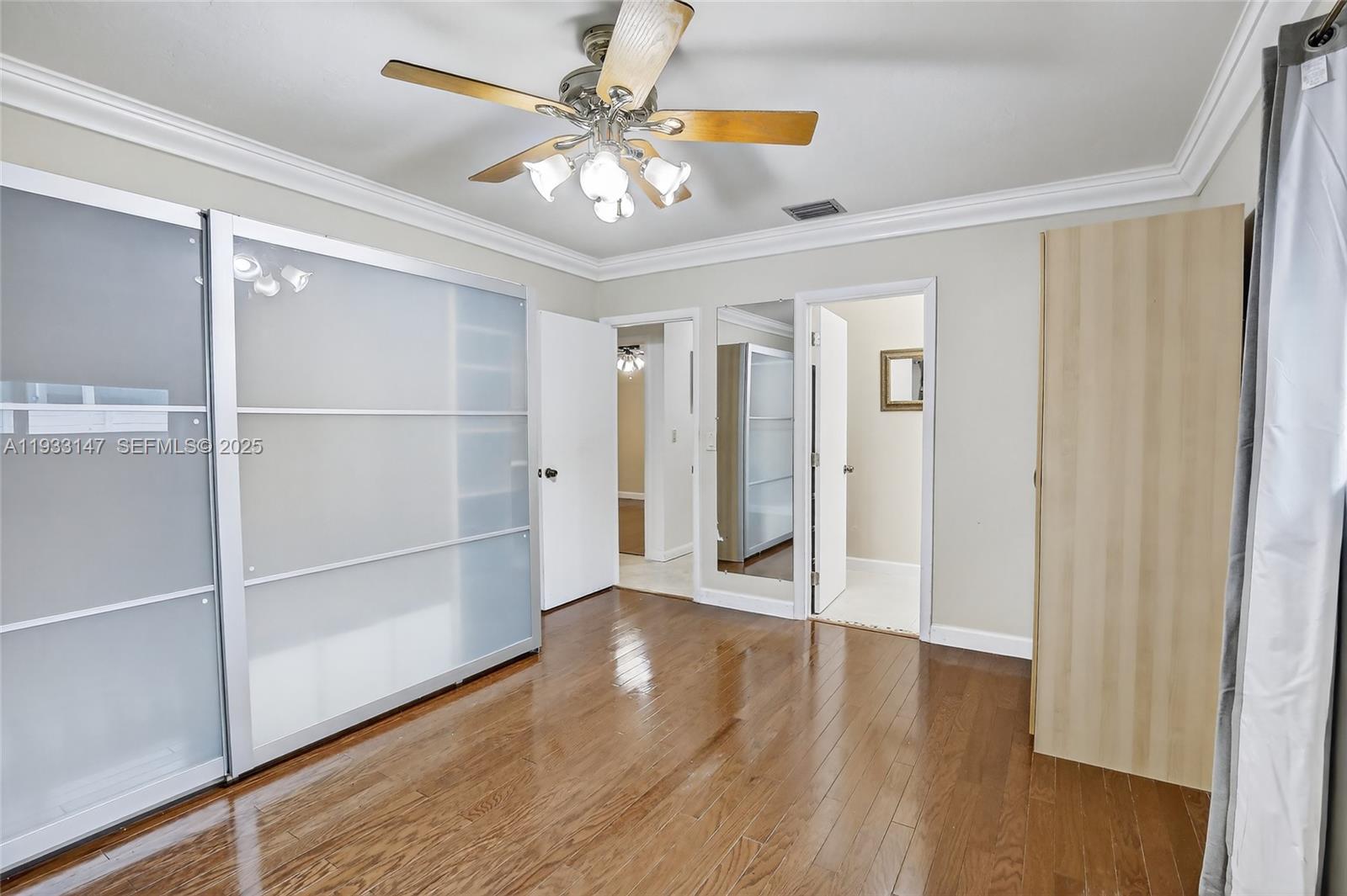 2500 NE 209th Ter Miami, FL 33180