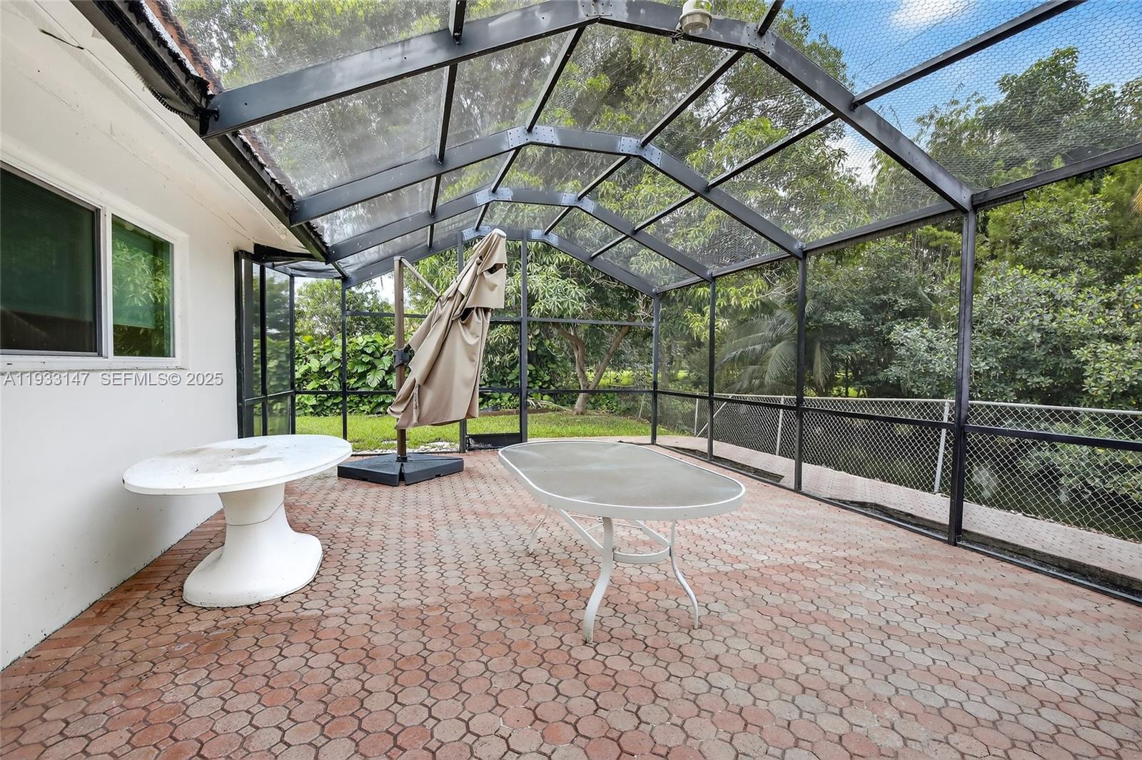 2500 NE 209th Ter Miami, FL 33180