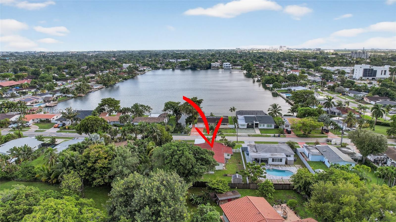 2500 NE 209th Ter Miami, FL 33180