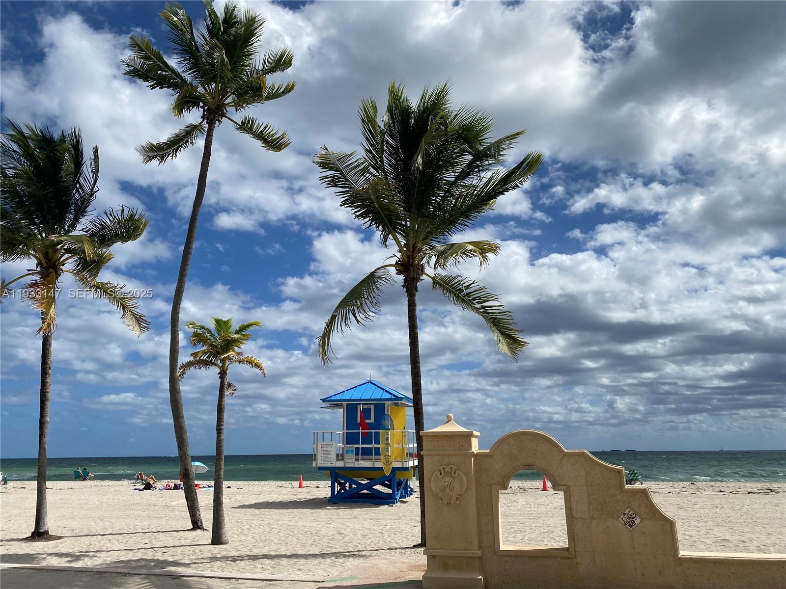 2500 NE 209th Ter Miami, FL 33180