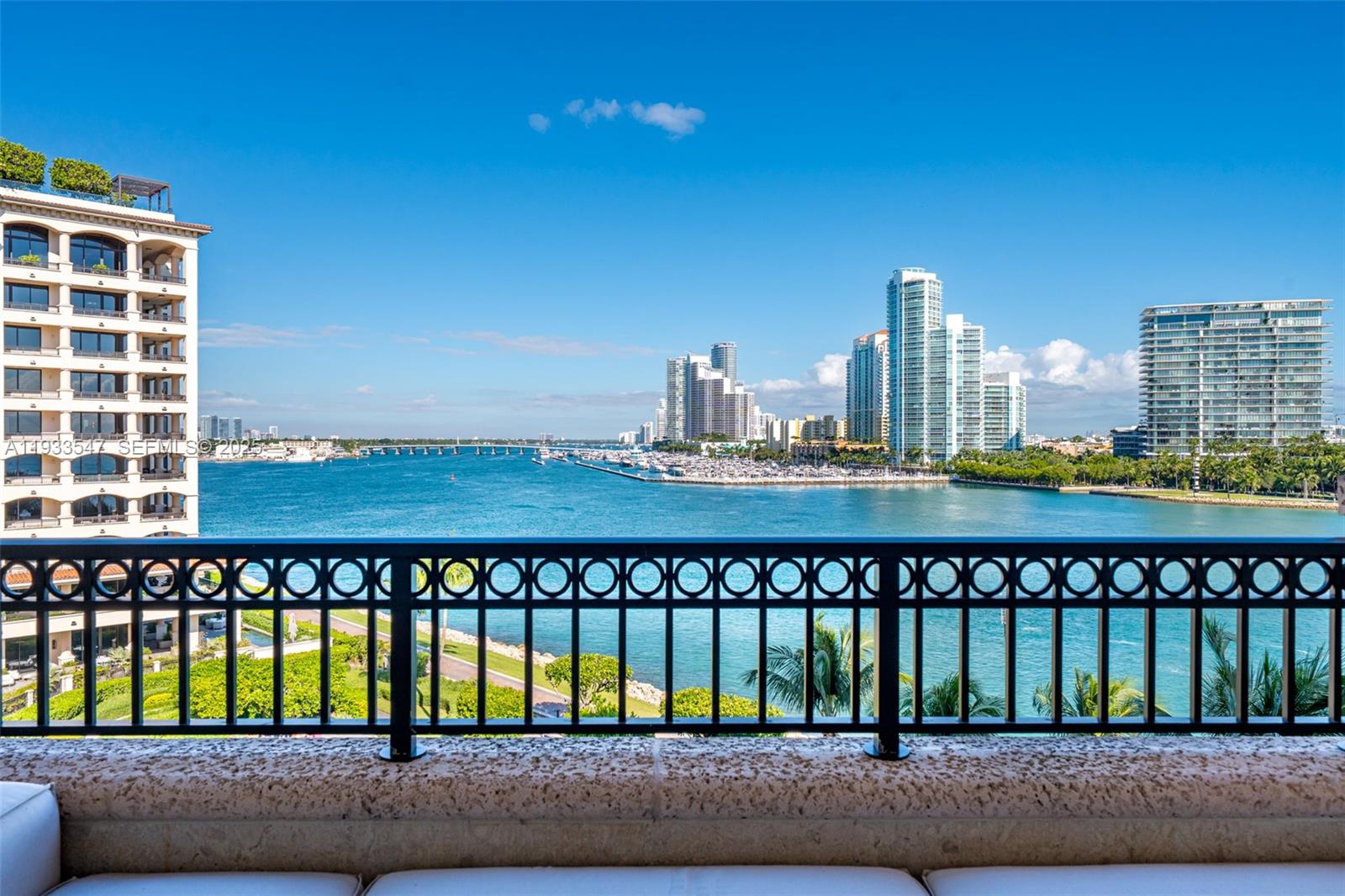 7061 Fisher Is Dr #7061 Miami Beach, FL 33109