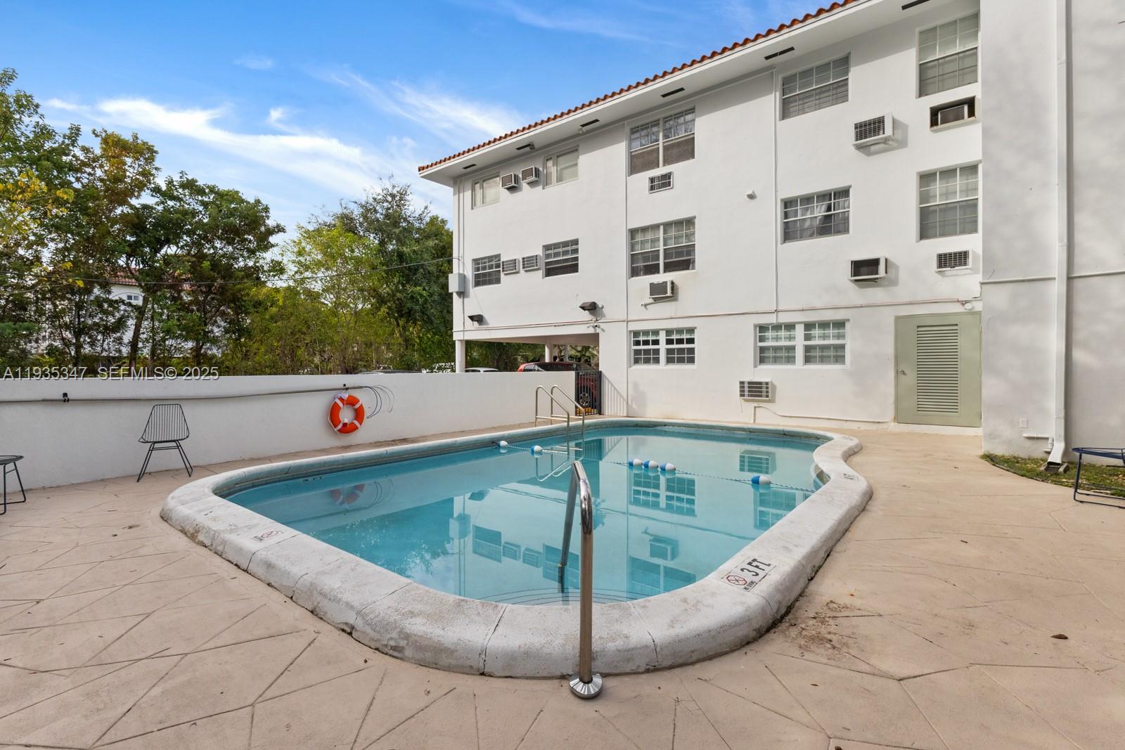 318 Majorca Ave #203 Coral Gables, FL 33134