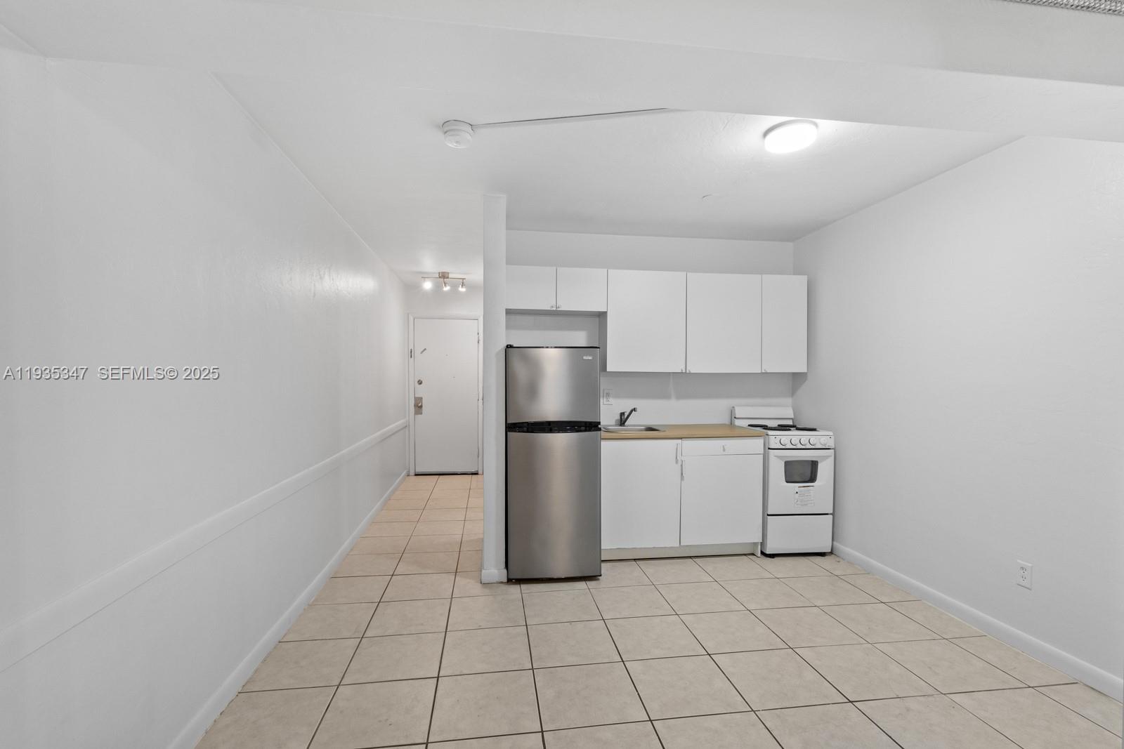 318 Majorca Ave #203 Coral Gables, FL 33134