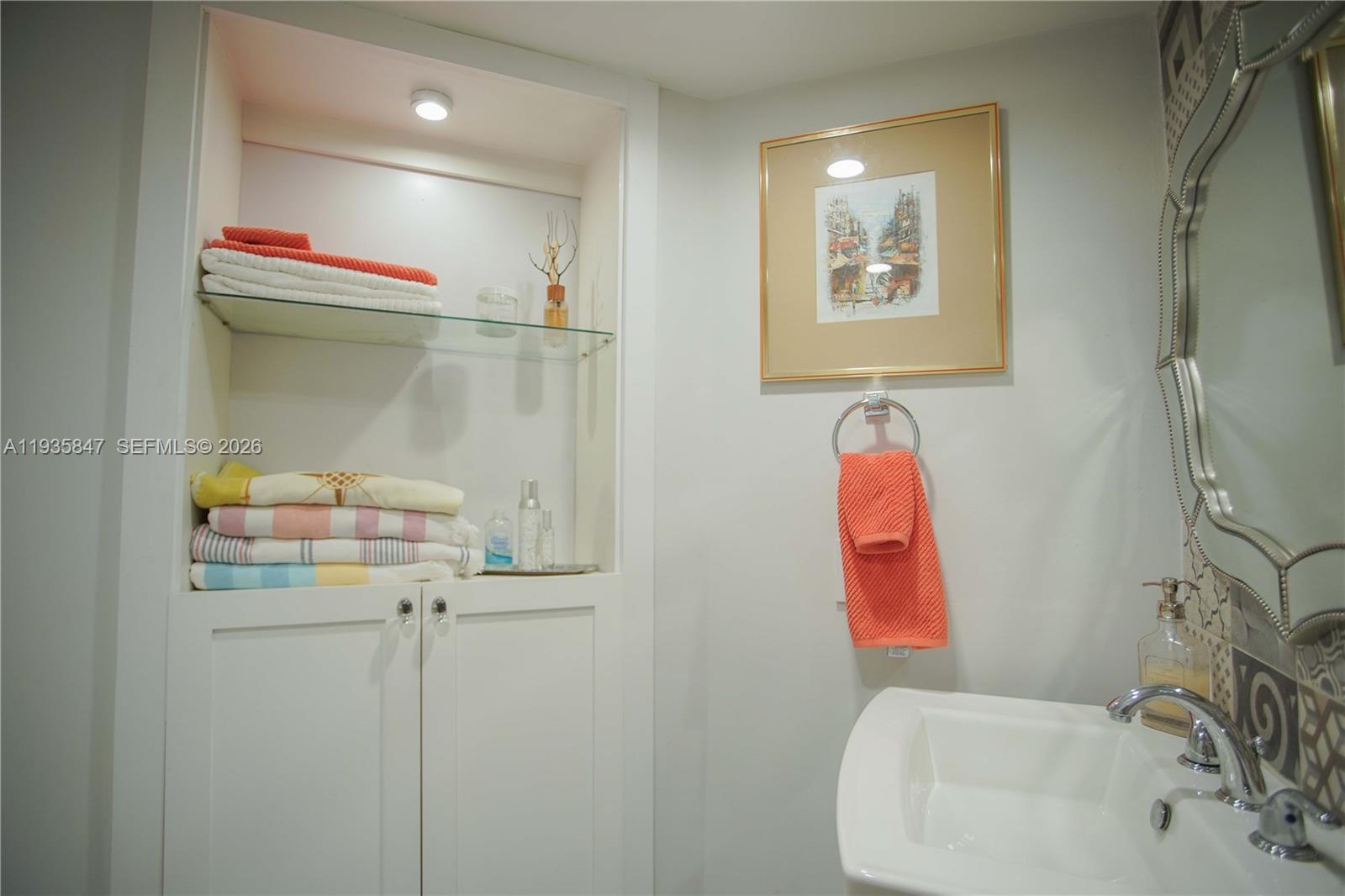 5880 Collins Ave #302 Miami Beach, FL 33140