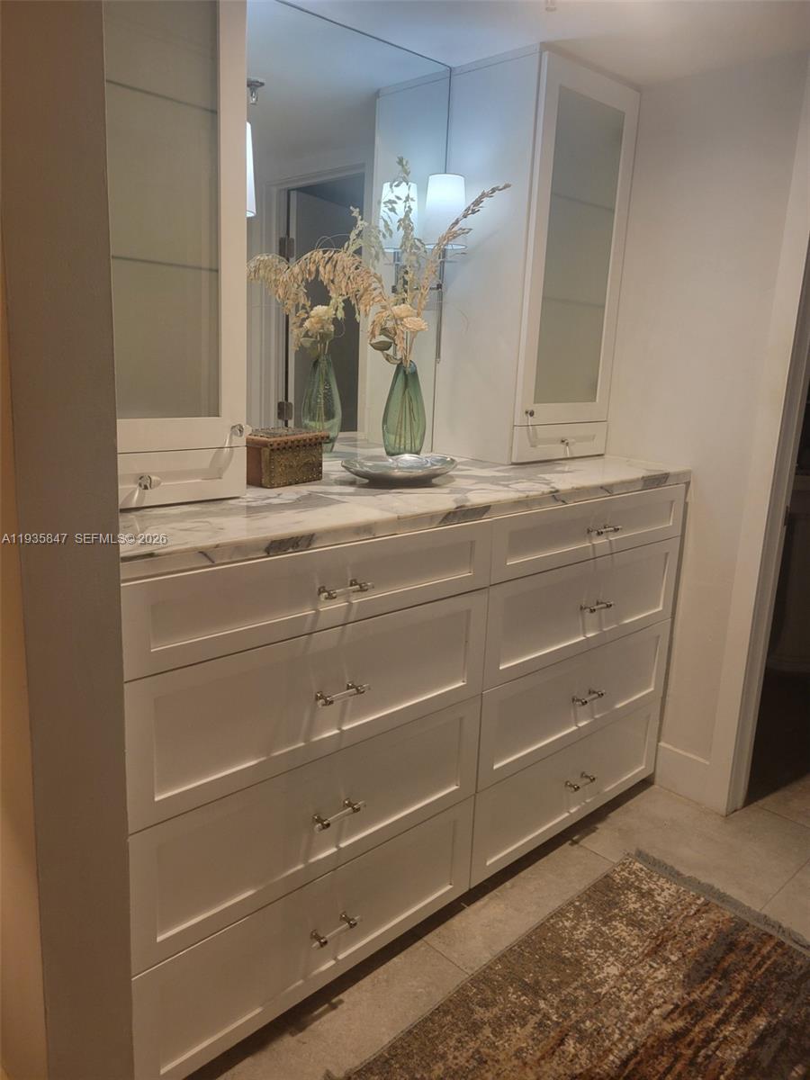 5880 Collins Ave #302 Miami Beach, FL 33140