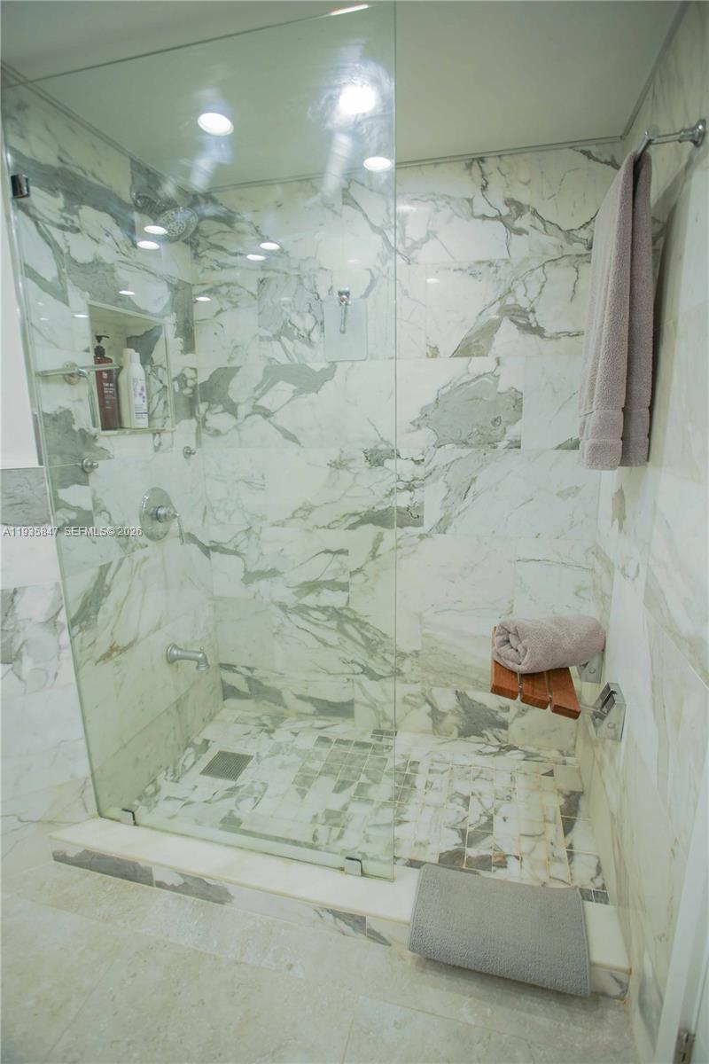 5880 Collins Ave #302 Miami Beach, FL 33140