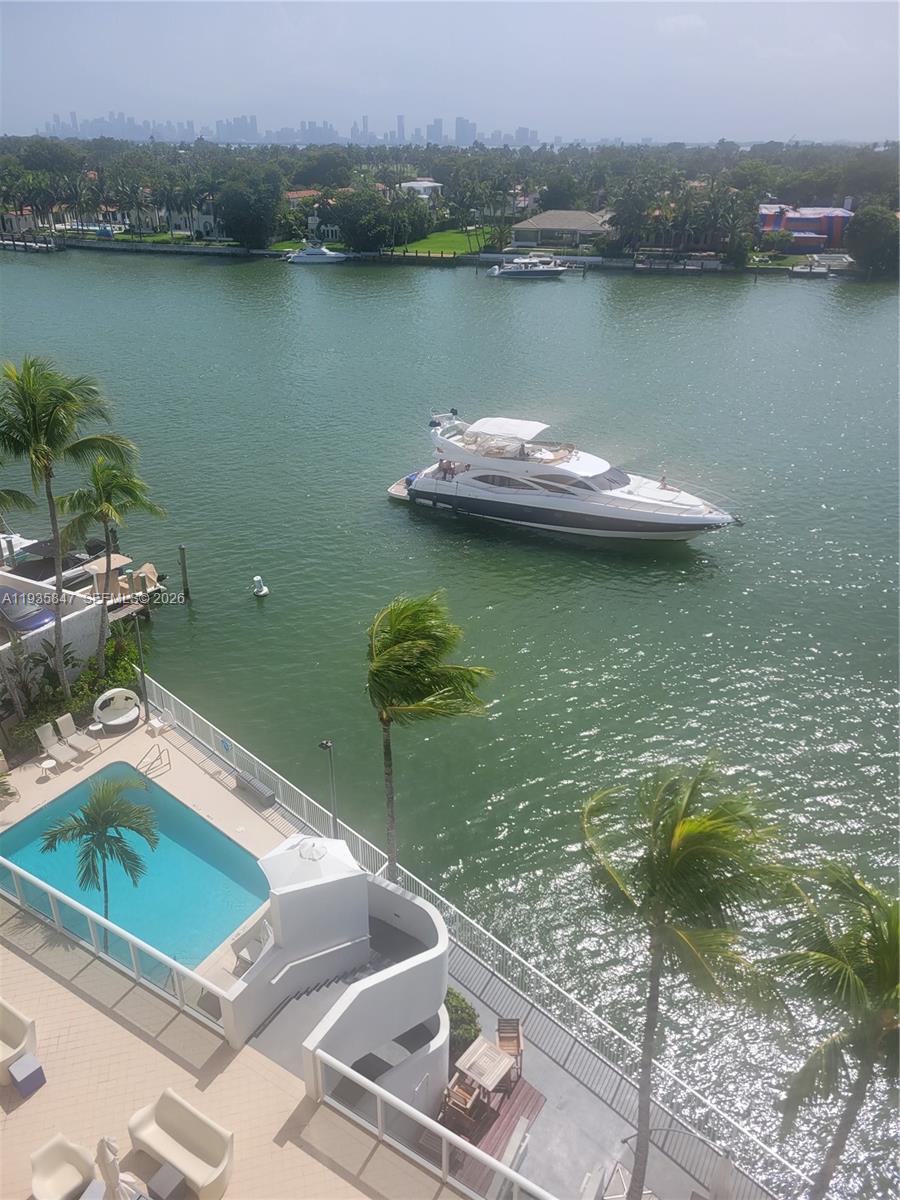 5880 Collins Ave #302 Miami Beach, FL 33140