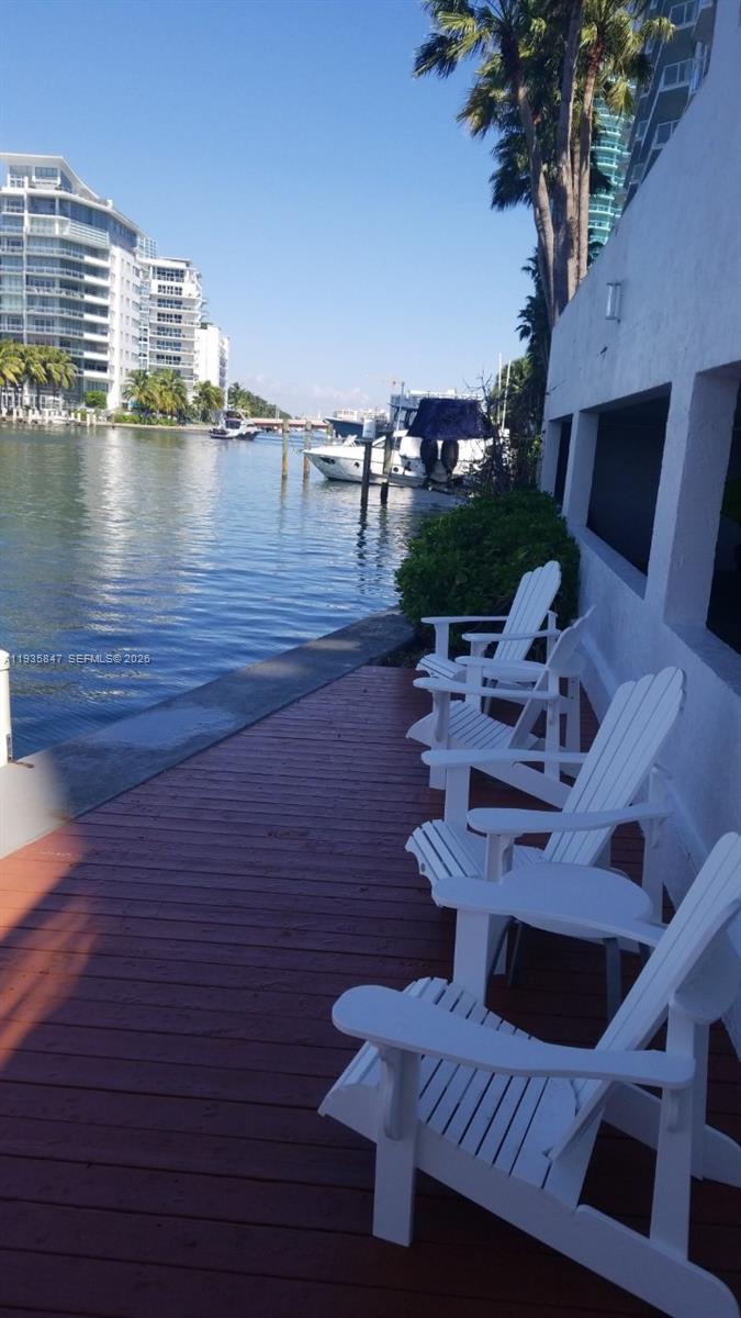 5880 Collins Ave #302 Miami Beach, FL 33140