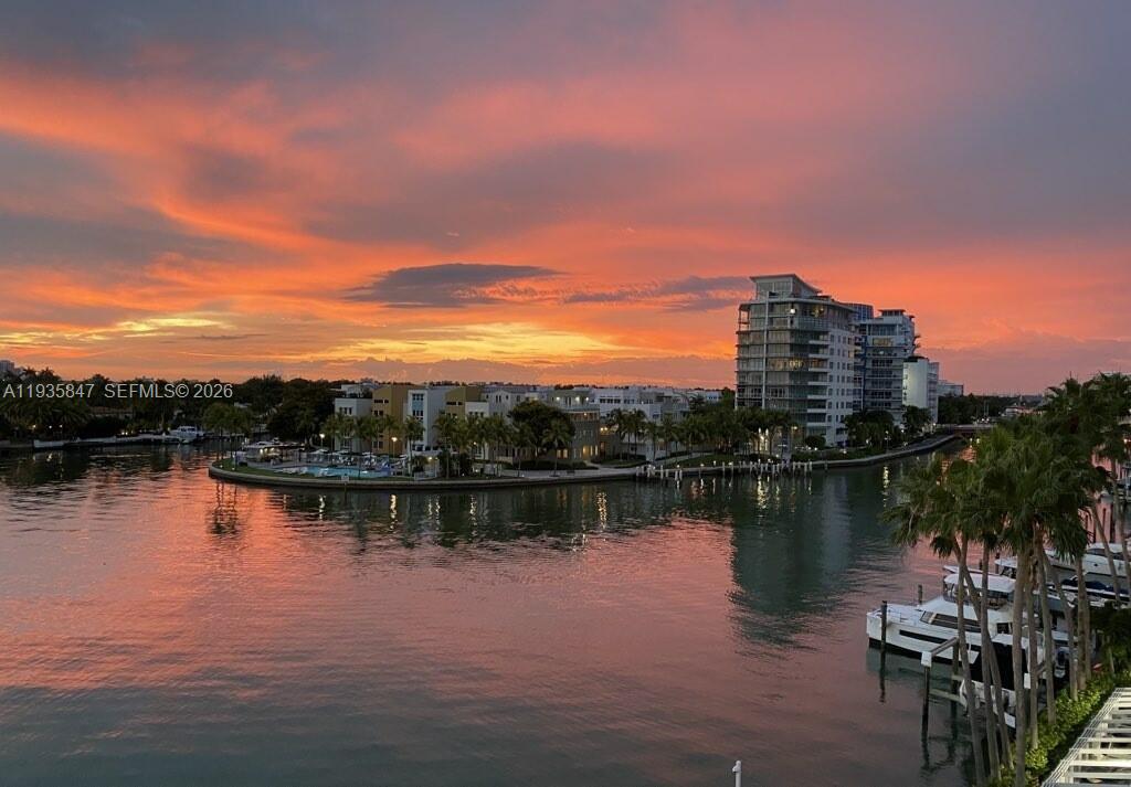 5880 Collins Ave #302 Miami Beach, FL 33140