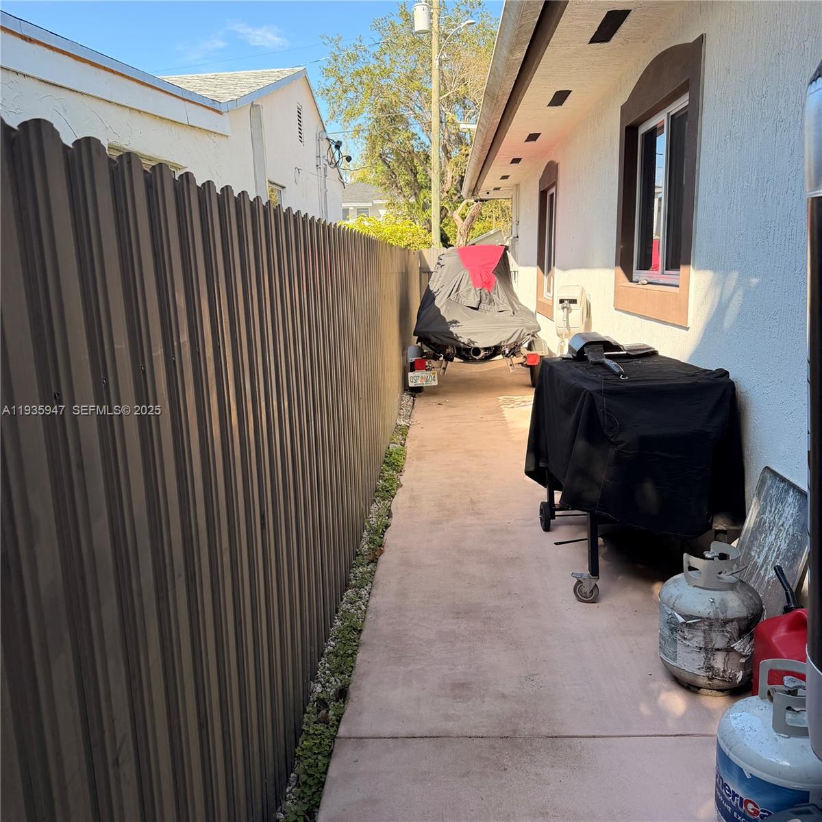 3140 NW 60th St Miami, FL 33142