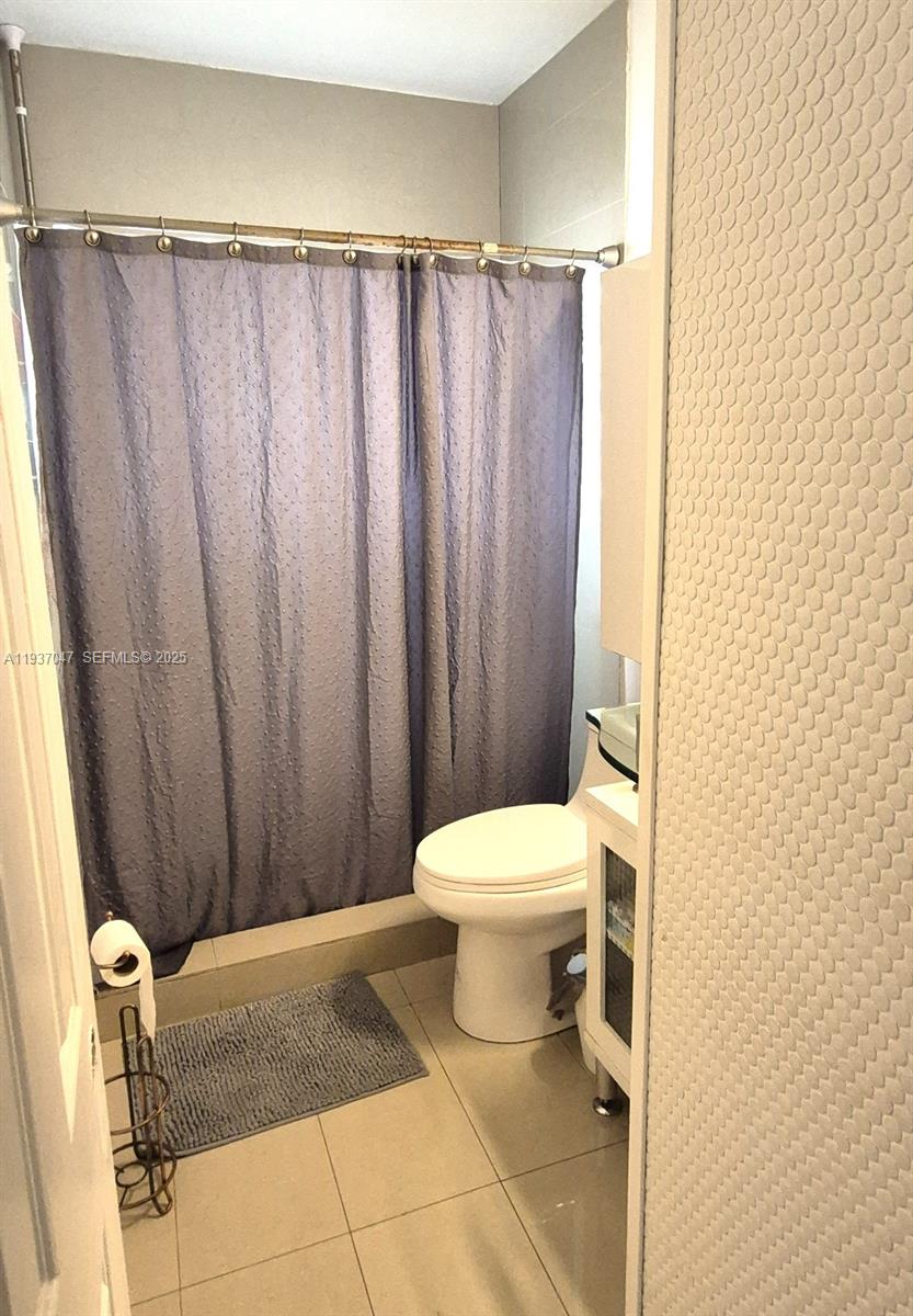 Undisclosed Address North Miami, FL 33161