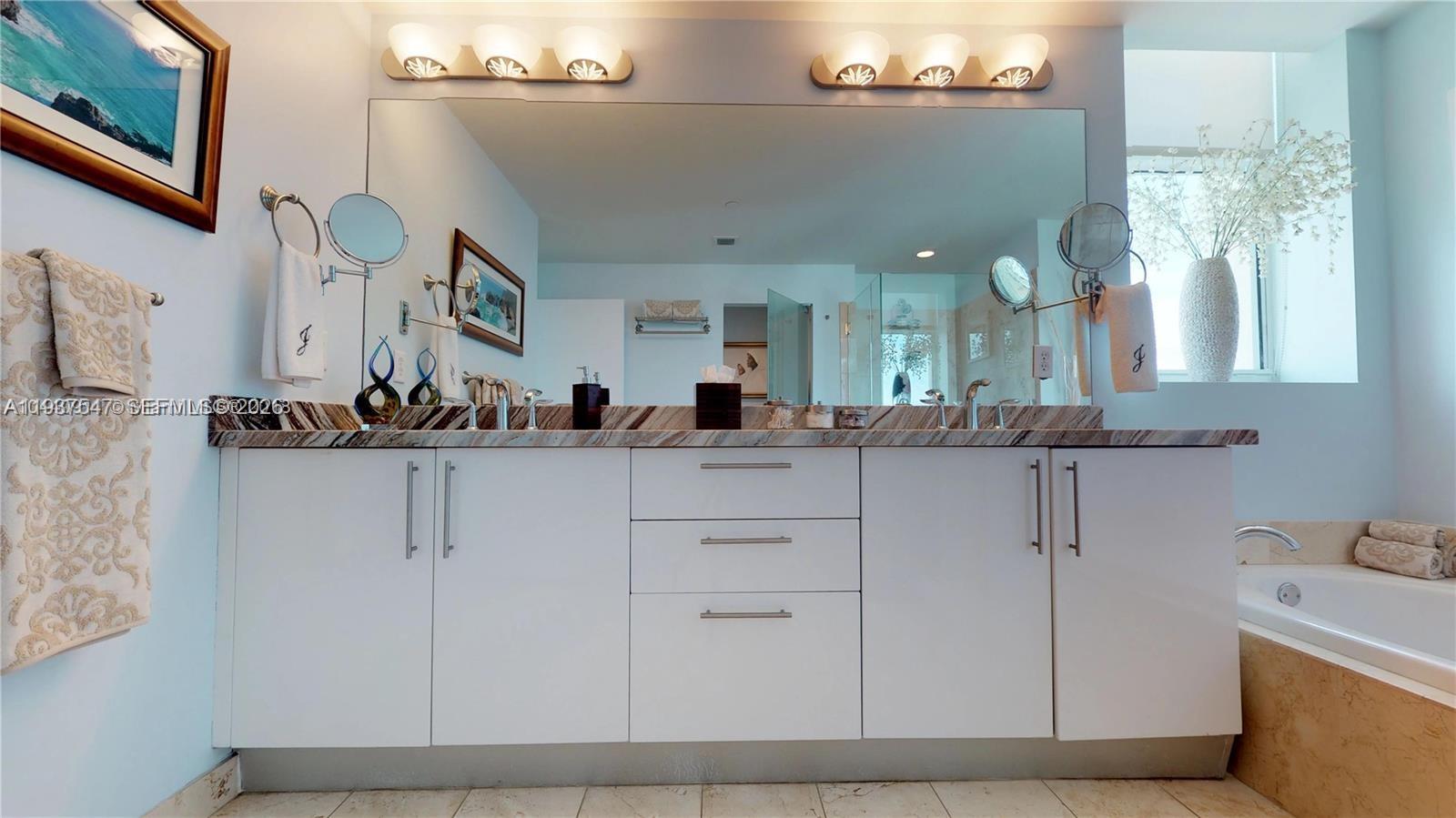 image Aventura Marina 226