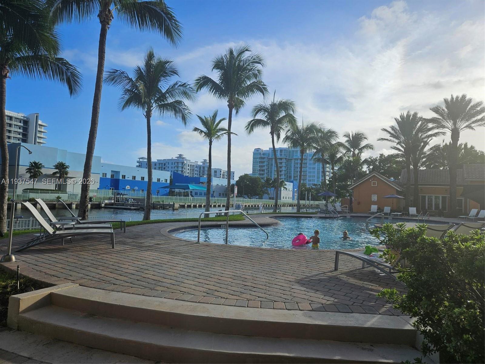 image Aventura Marina 240