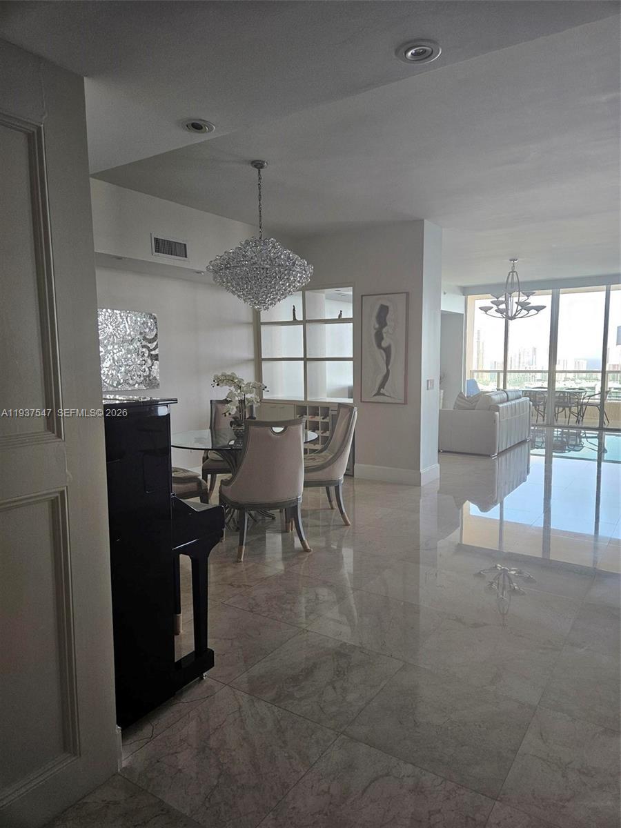 image Aventura Marina 243