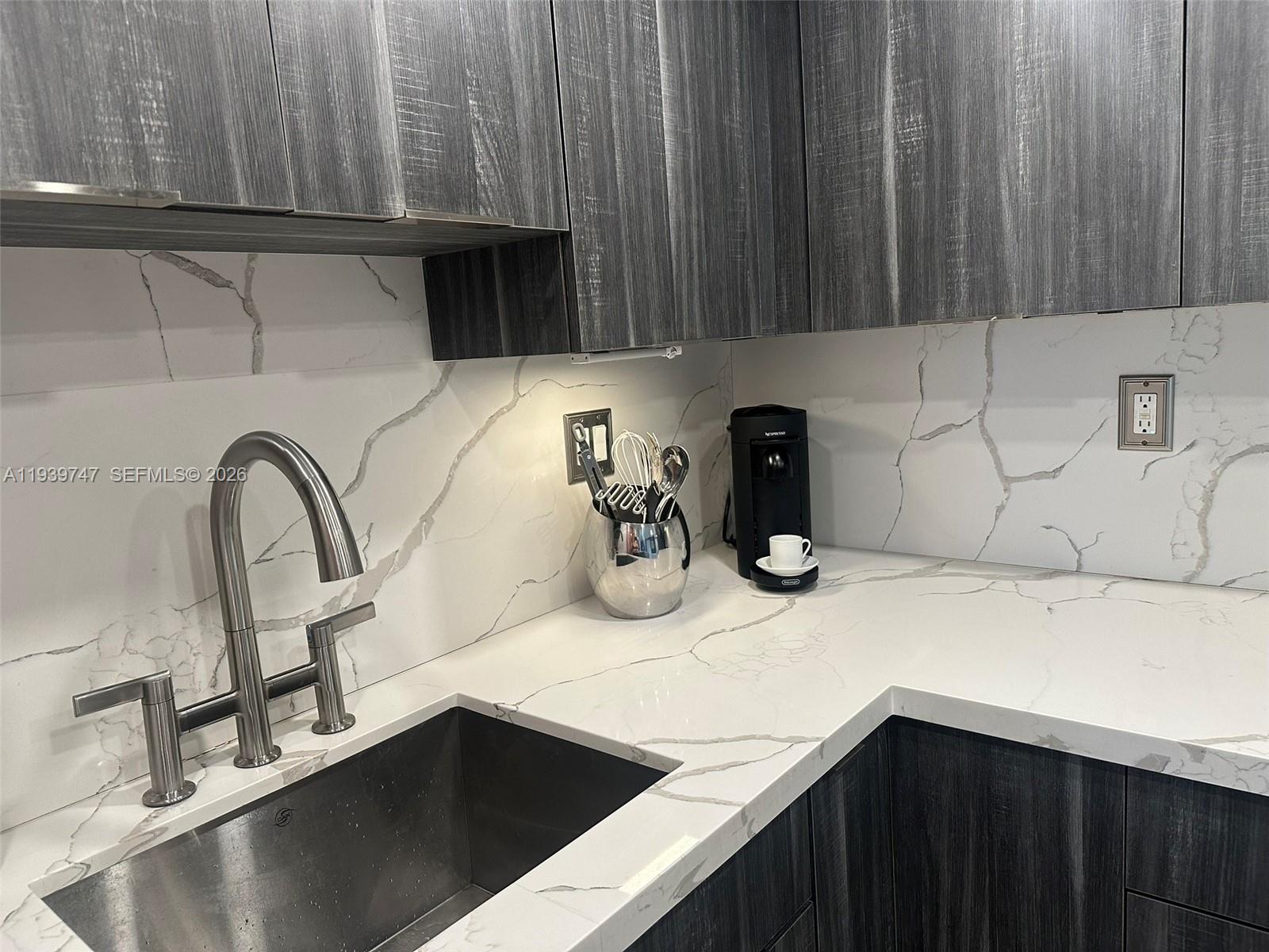 1740 NW N Riv Dr #626 Miami, FL 33125