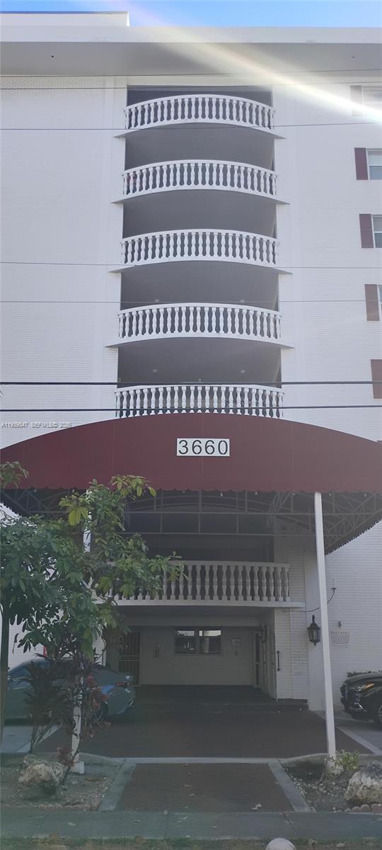 3660 NE 166th St #607