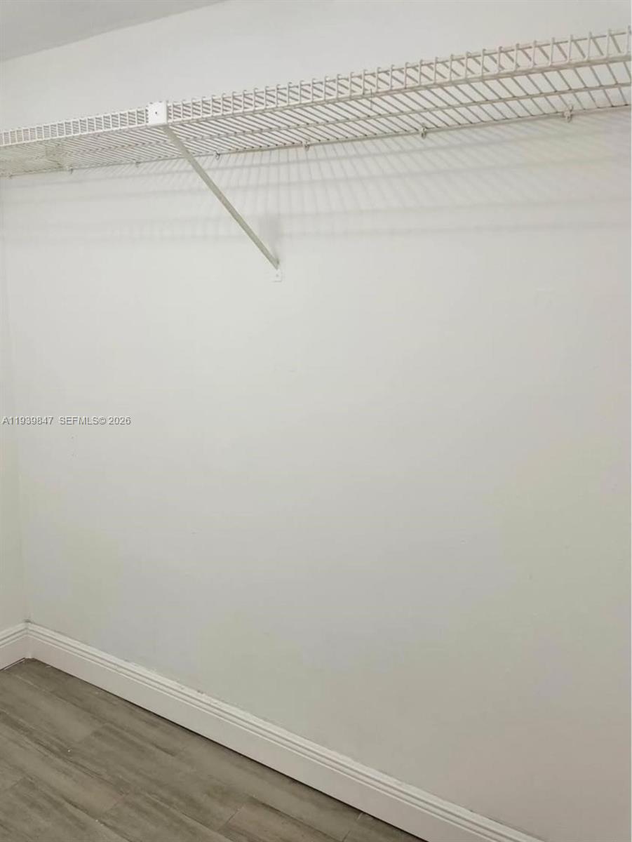 3660 NE 166th St #607 North Miami Beach, FL 33160