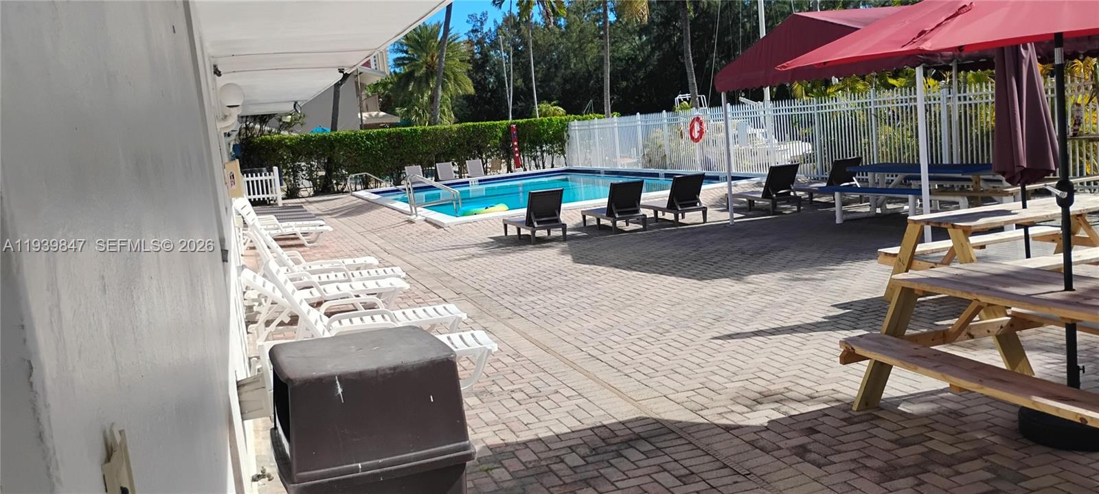 3660 NE 166th St #607 North Miami Beach, FL 33160