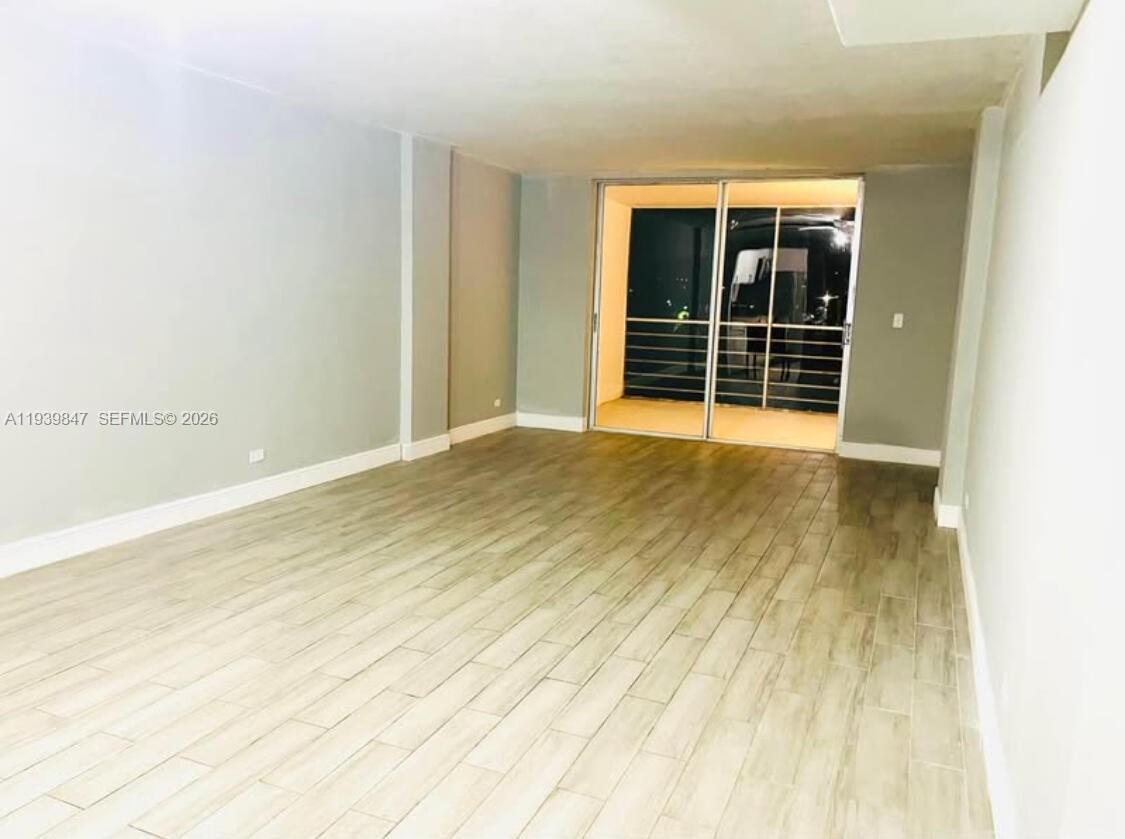 3660 NE 166th St #607 North Miami Beach, FL 33160