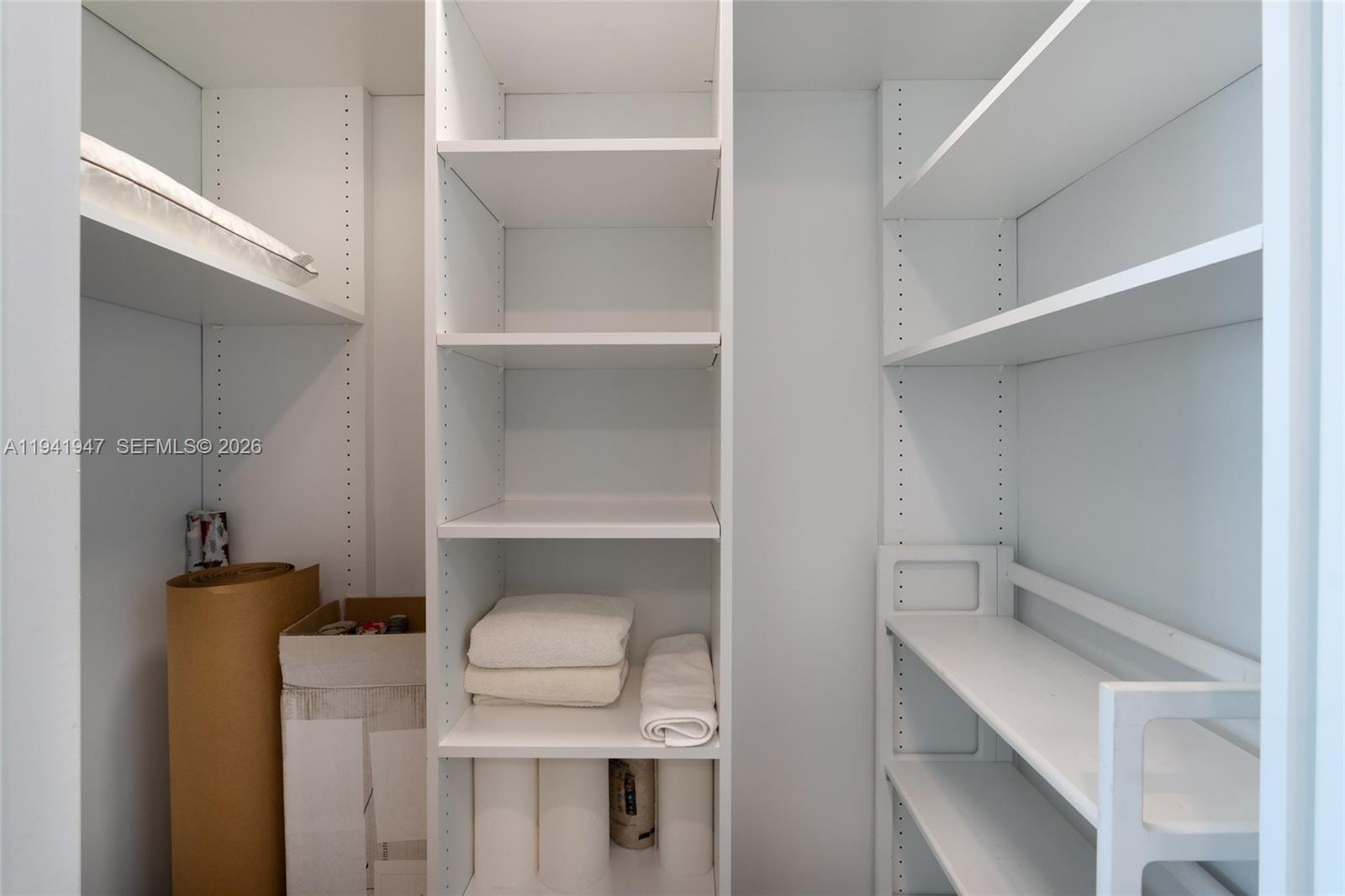 image Jade Beach Condo13