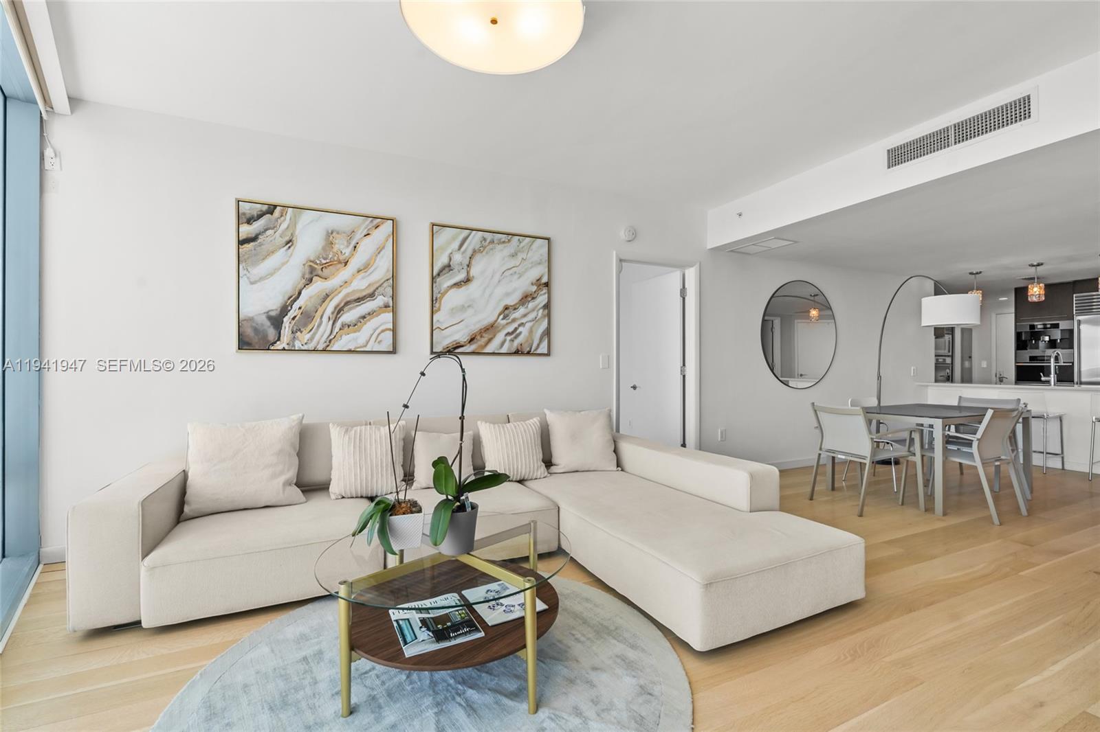 image Jade Beach Condo1