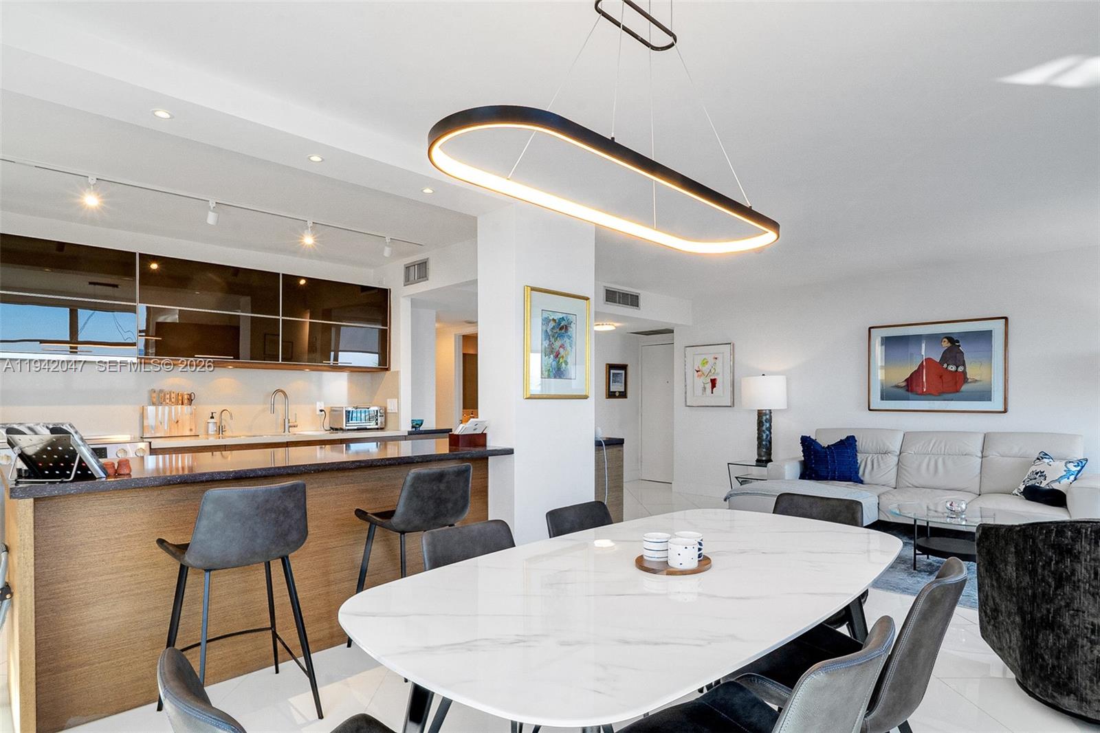 9273 Collins Ave #404 Surfside, FL 33154