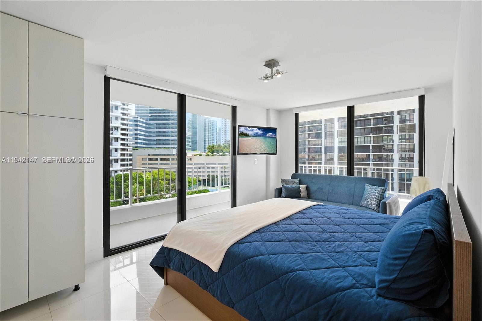 image Brickell Harbour Condo9