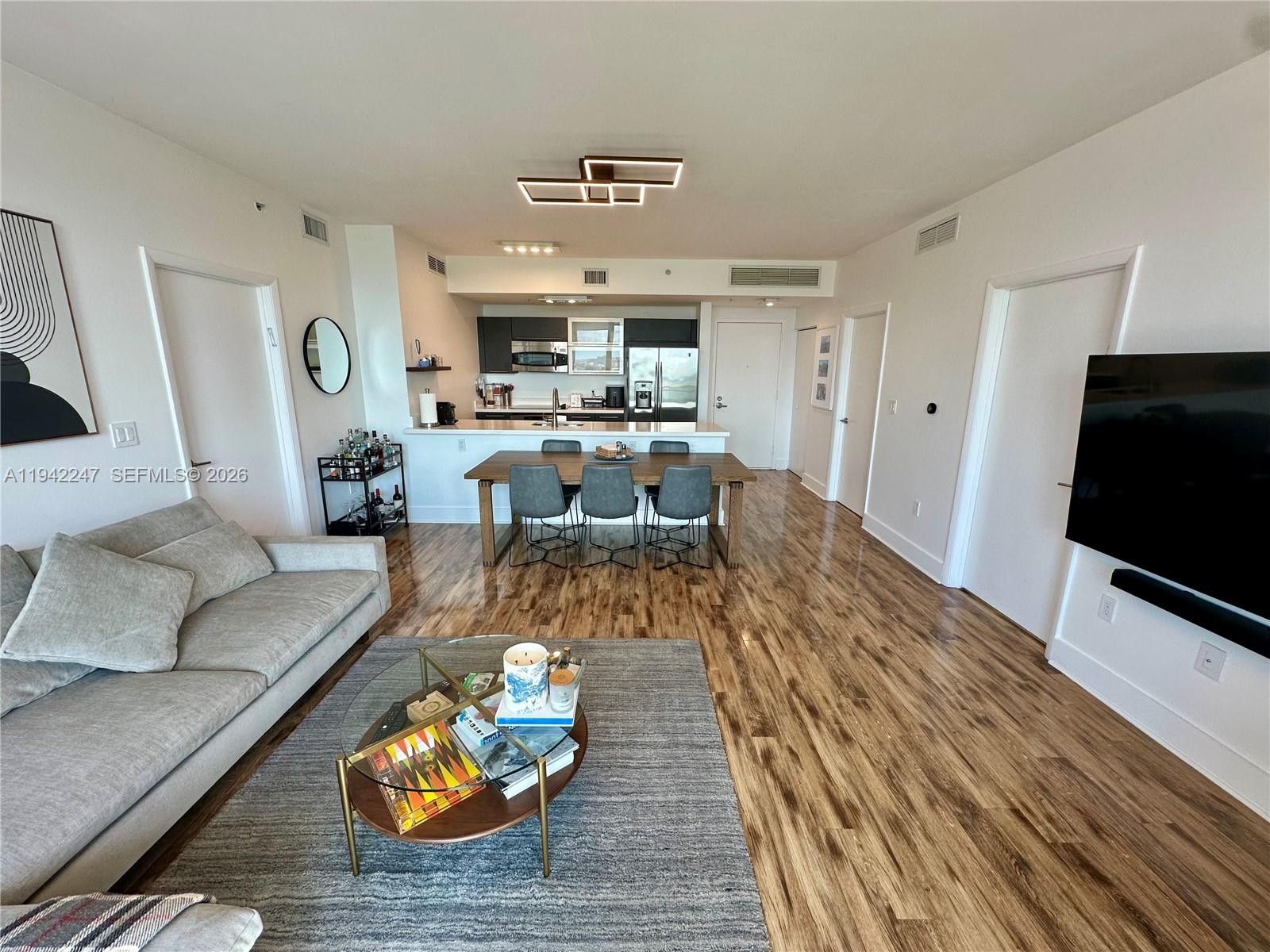 image The Ivy at Riverfront2