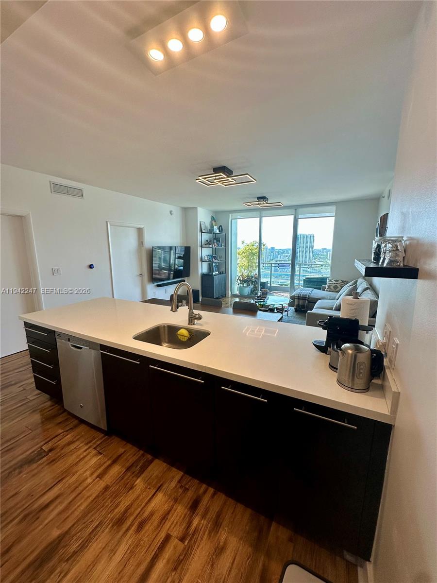 image The Ivy at Riverfront4