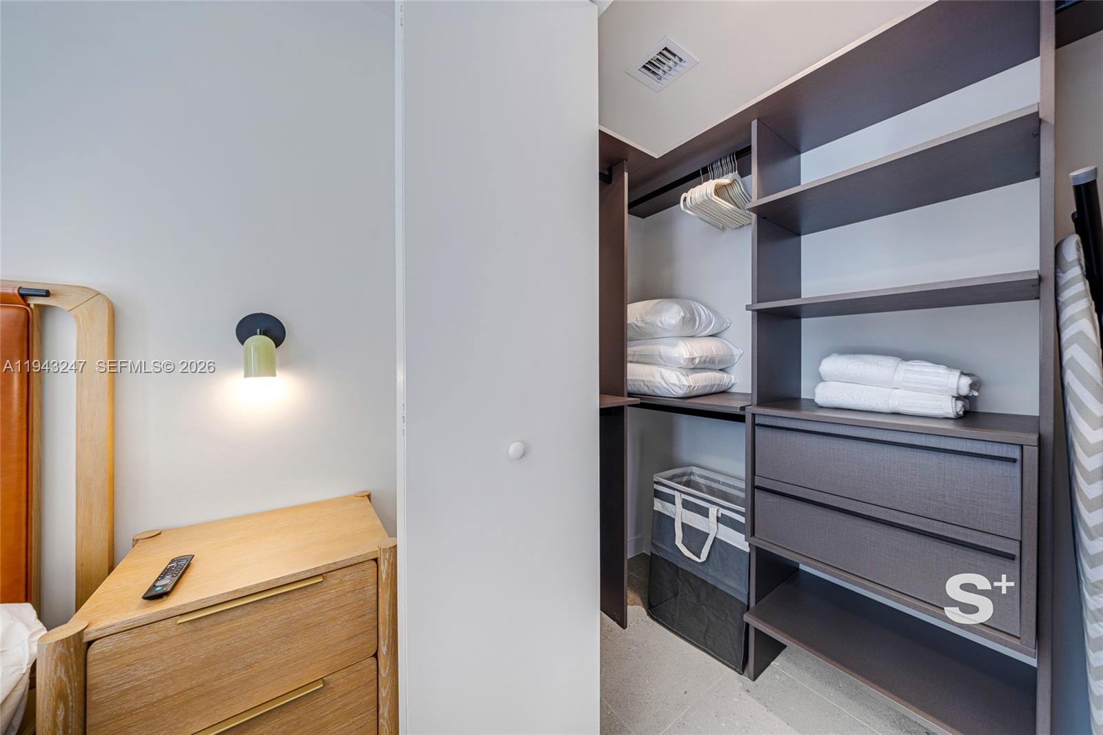 image The Crosby Miami Worldcenter21