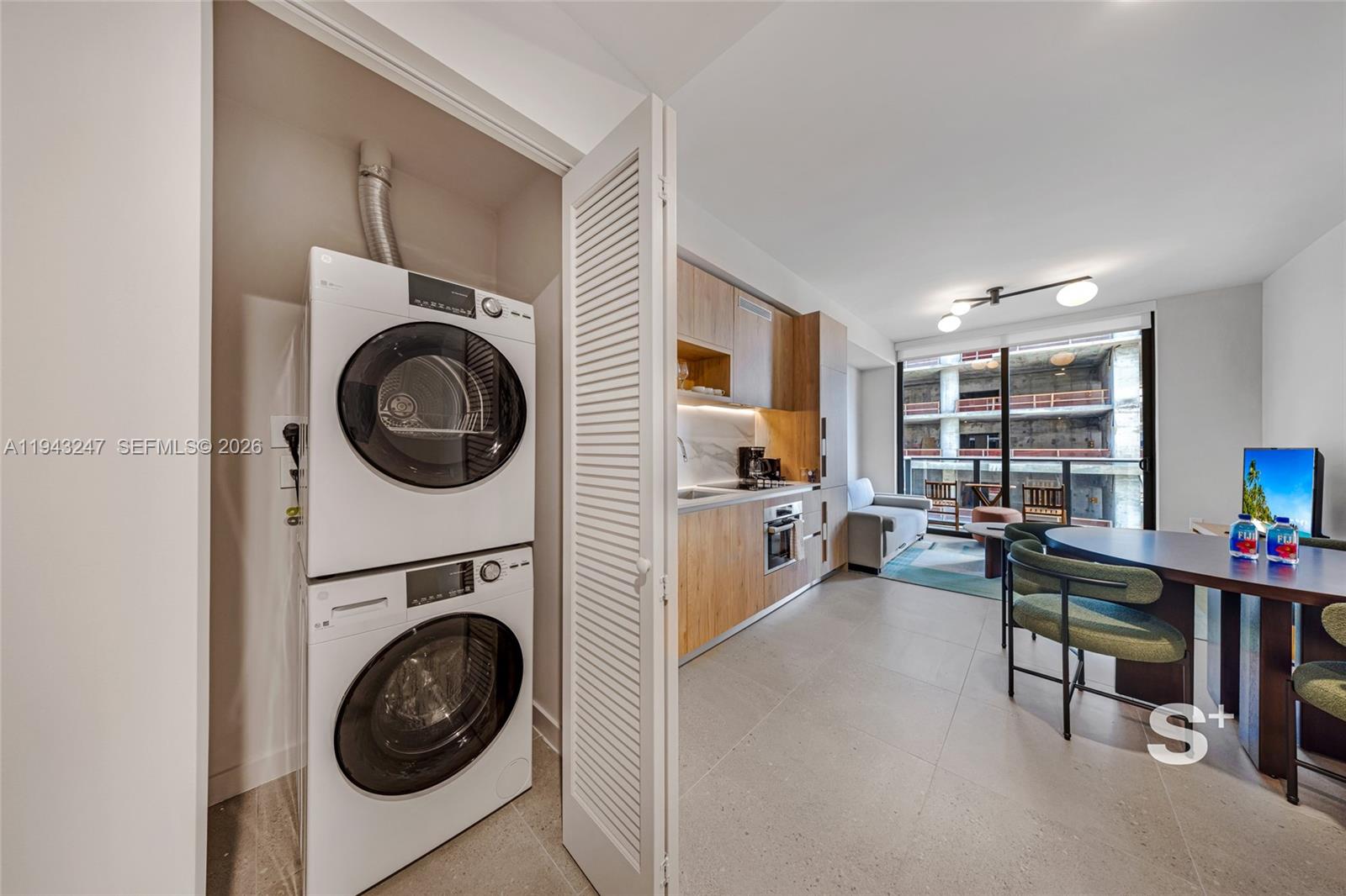 image The Crosby Miami Worldcenter6