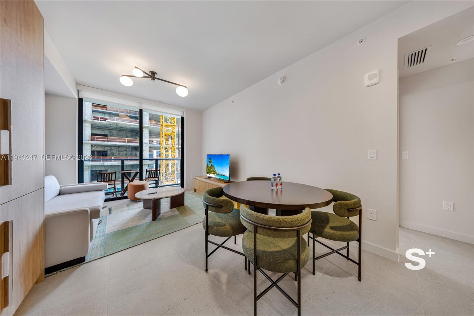 image The Crosby Miami Worldcenter8