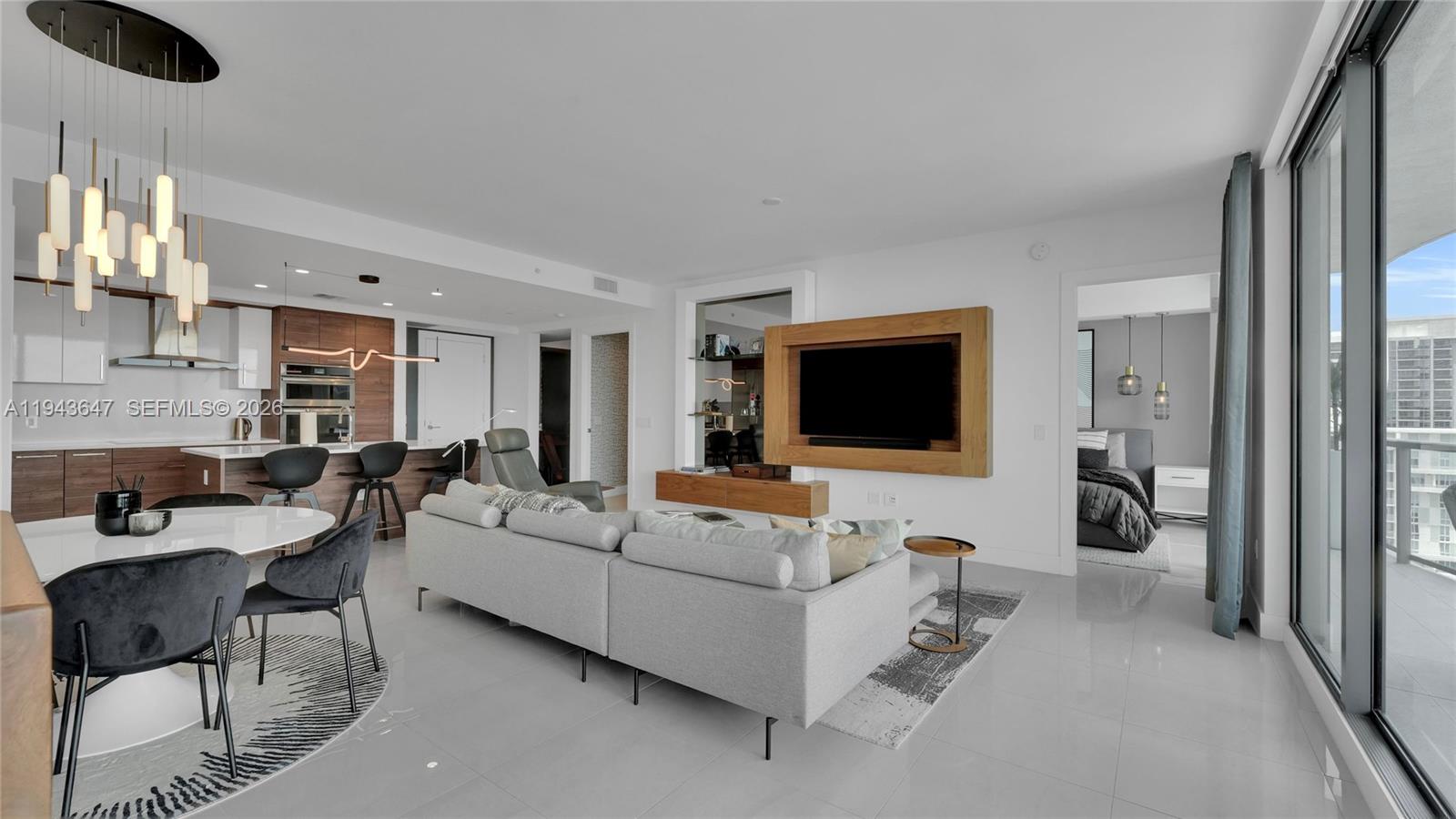 100 E Las Olas Blvd #2802 Fort Lauderdale, FL 33301