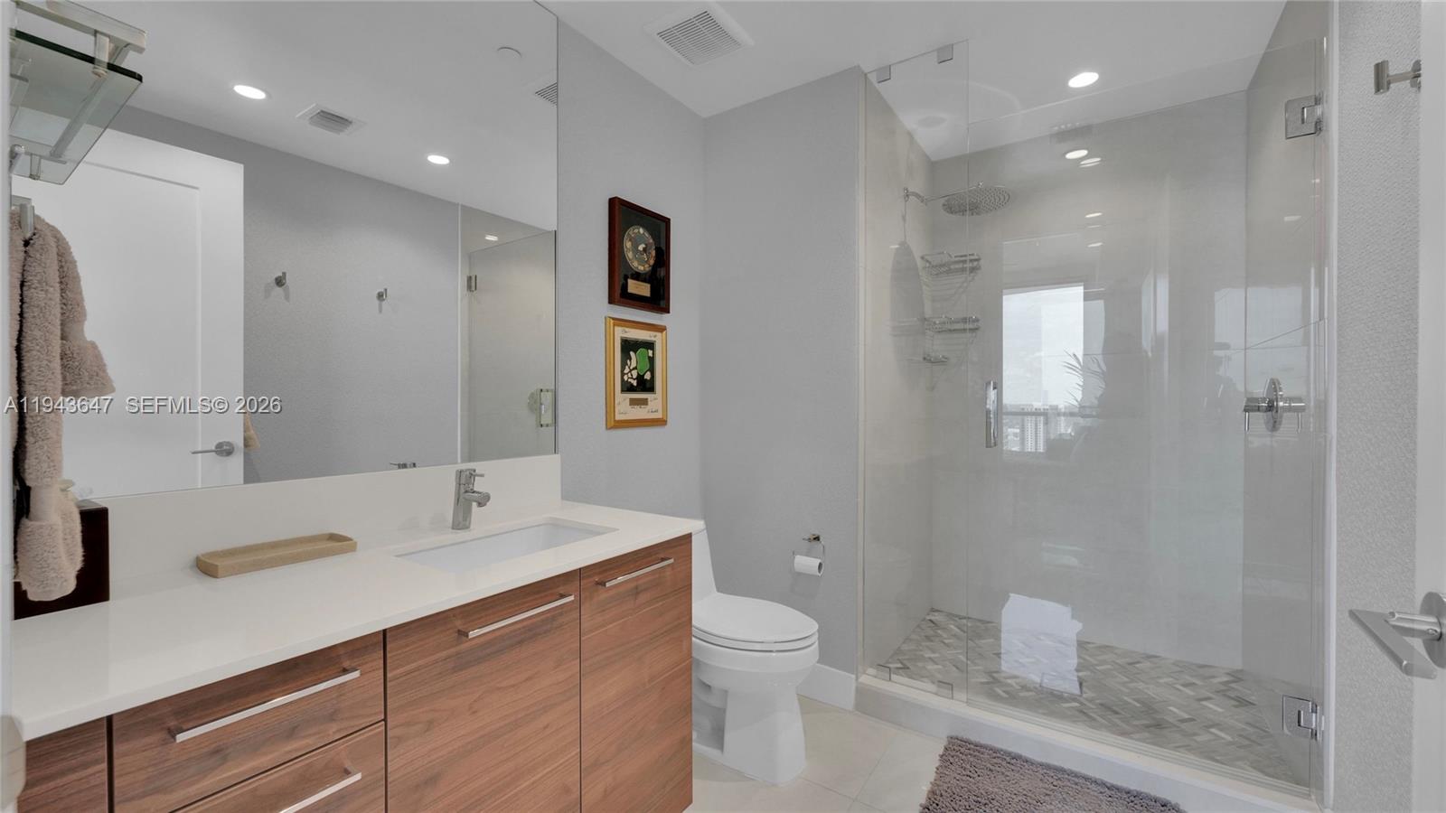 100 E Las Olas Blvd #2802 Fort Lauderdale, FL 33301