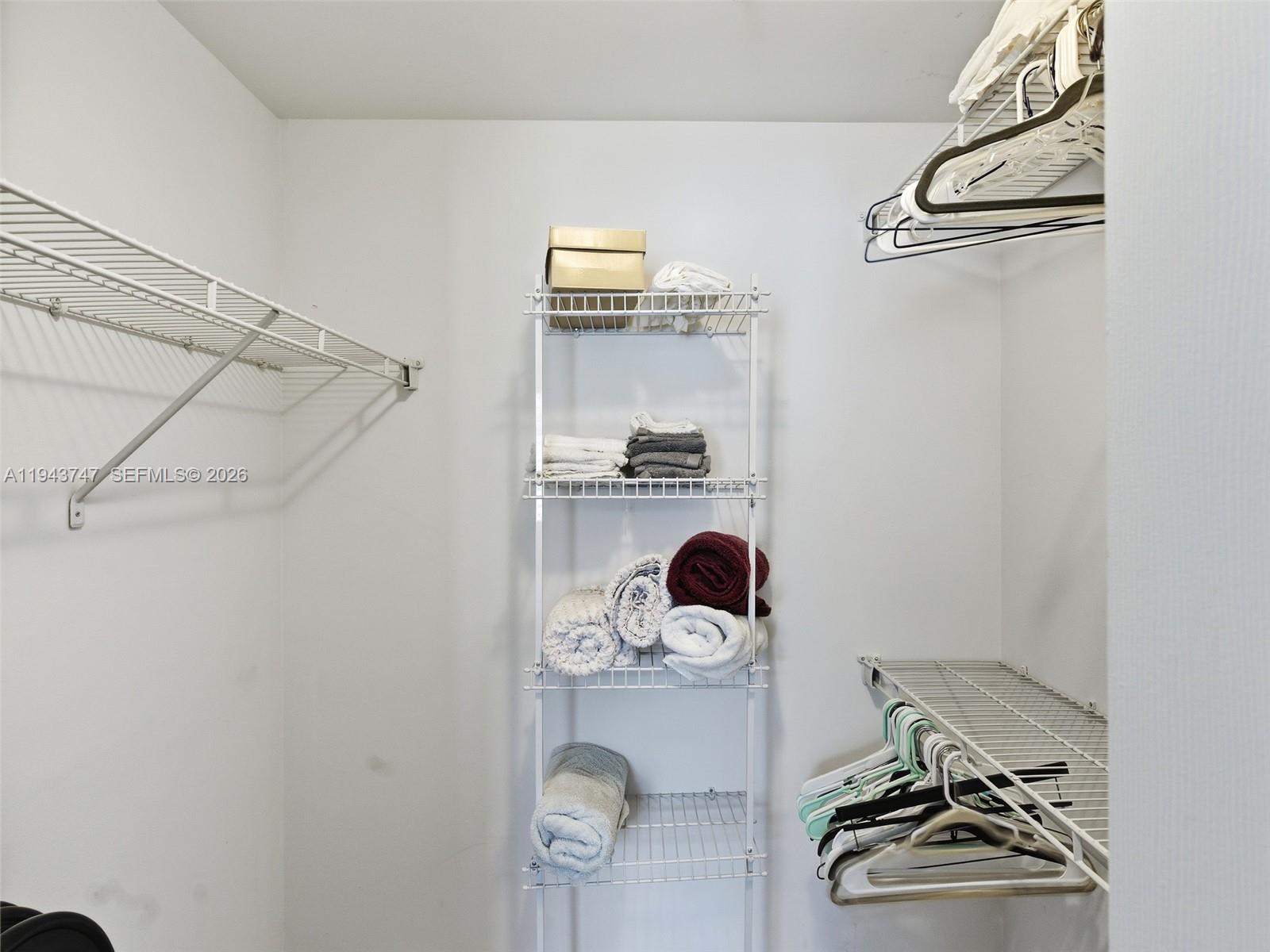 6861 SW 44th St #304 Miami, FL 33155