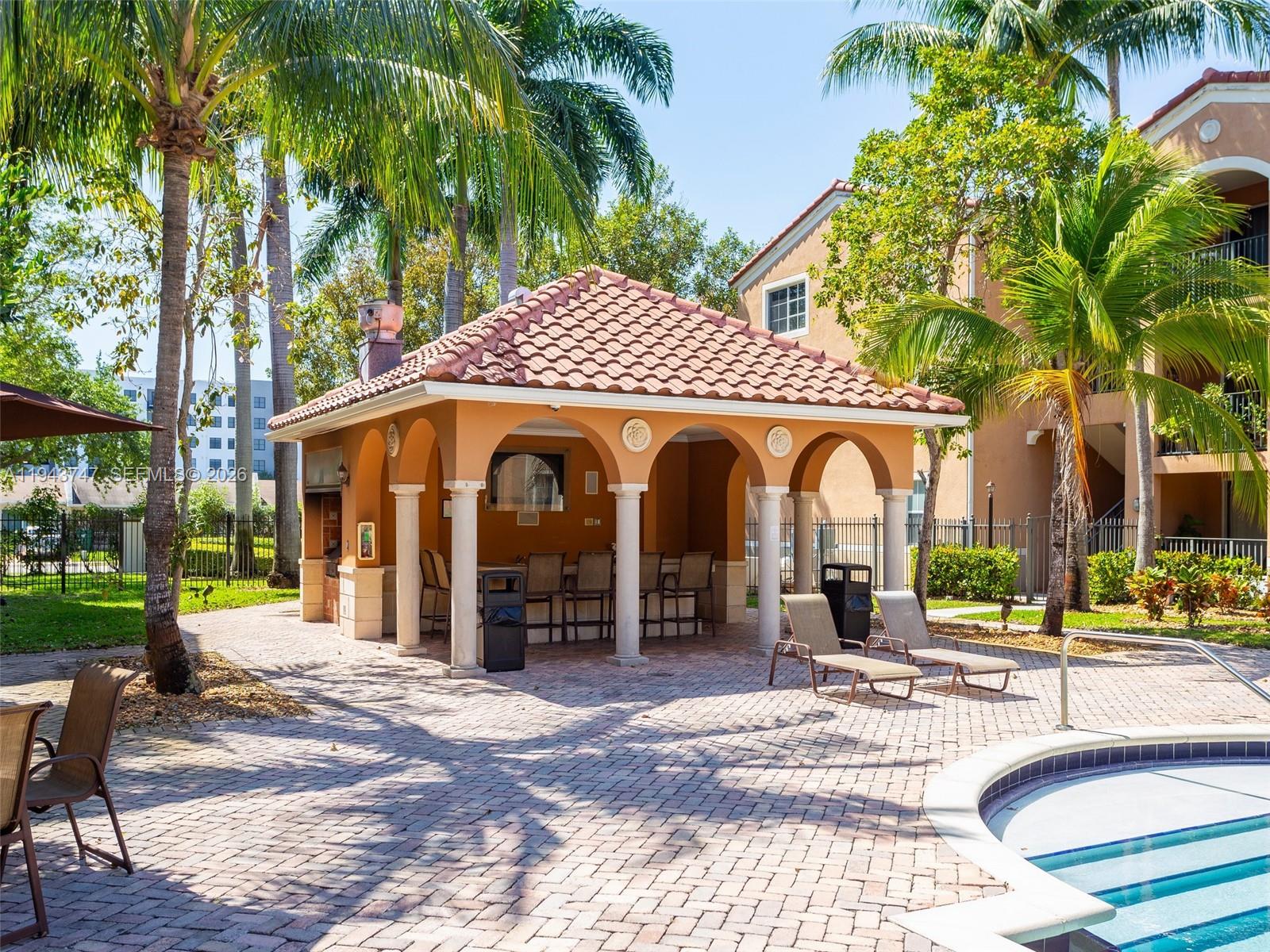 6861 SW 44th St #304 Miami, FL 33155