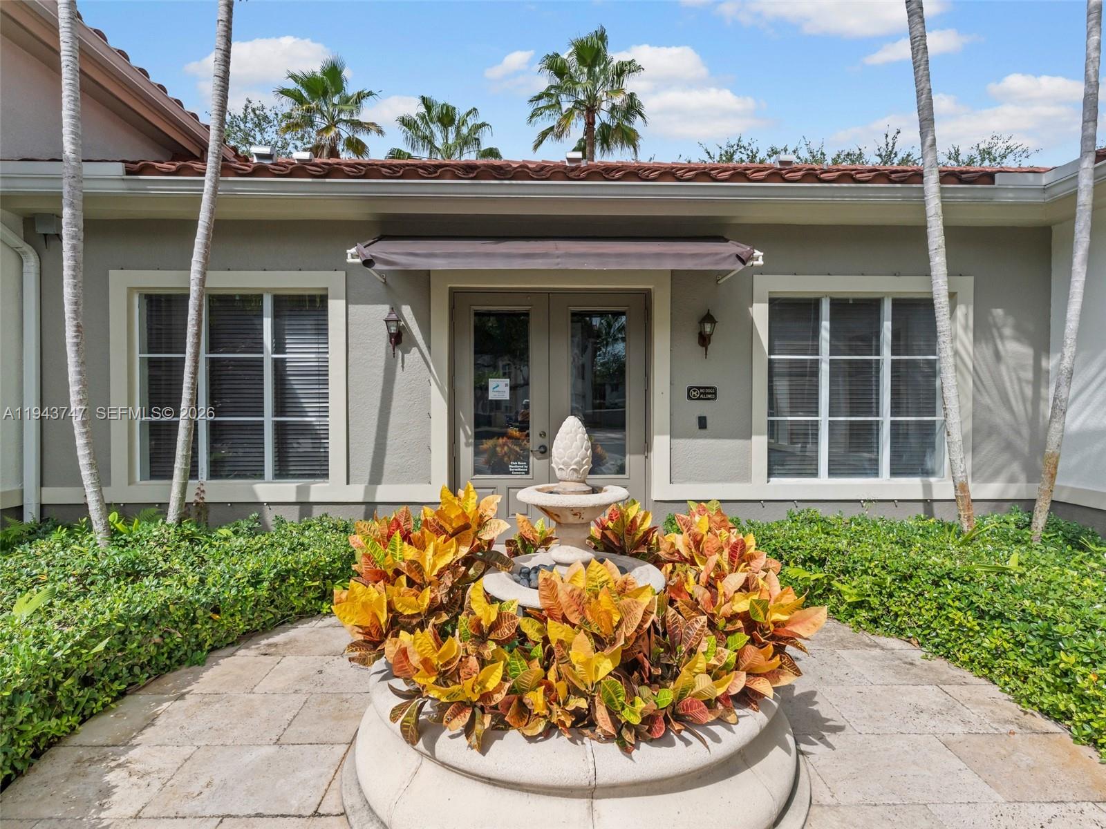 6861 SW 44th St #304 Miami, FL 33155