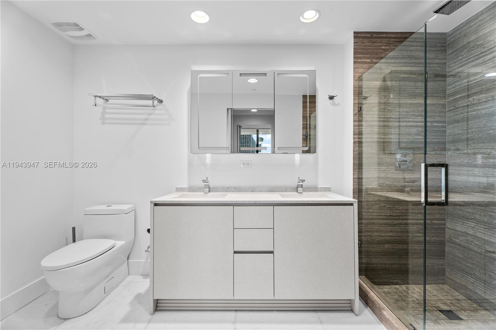 image 1010 Brickell Condo17