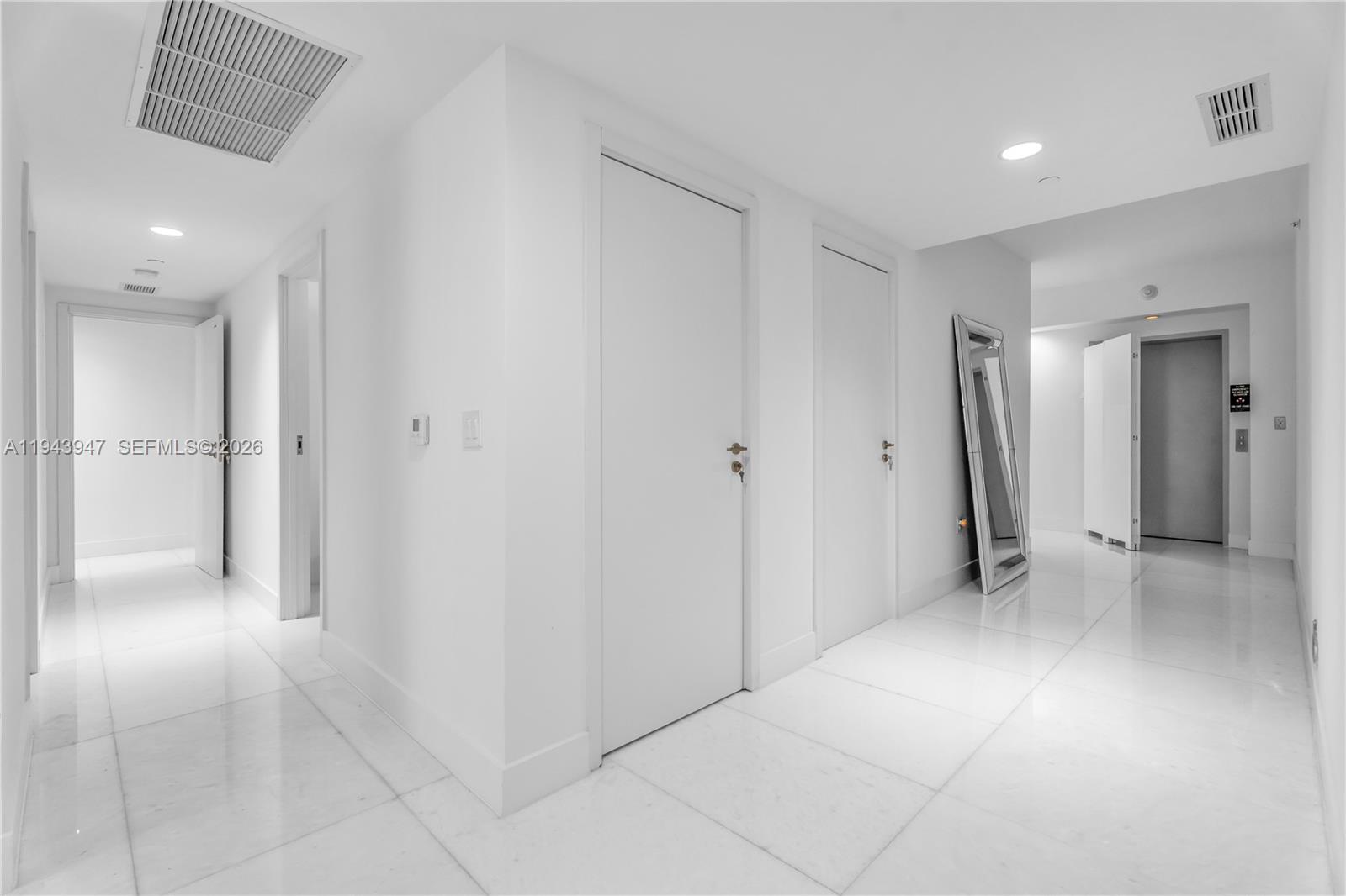 image 1010 Brickell Condo22