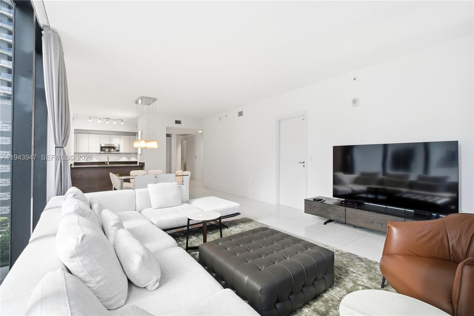 image 1010 Brickell Condo3